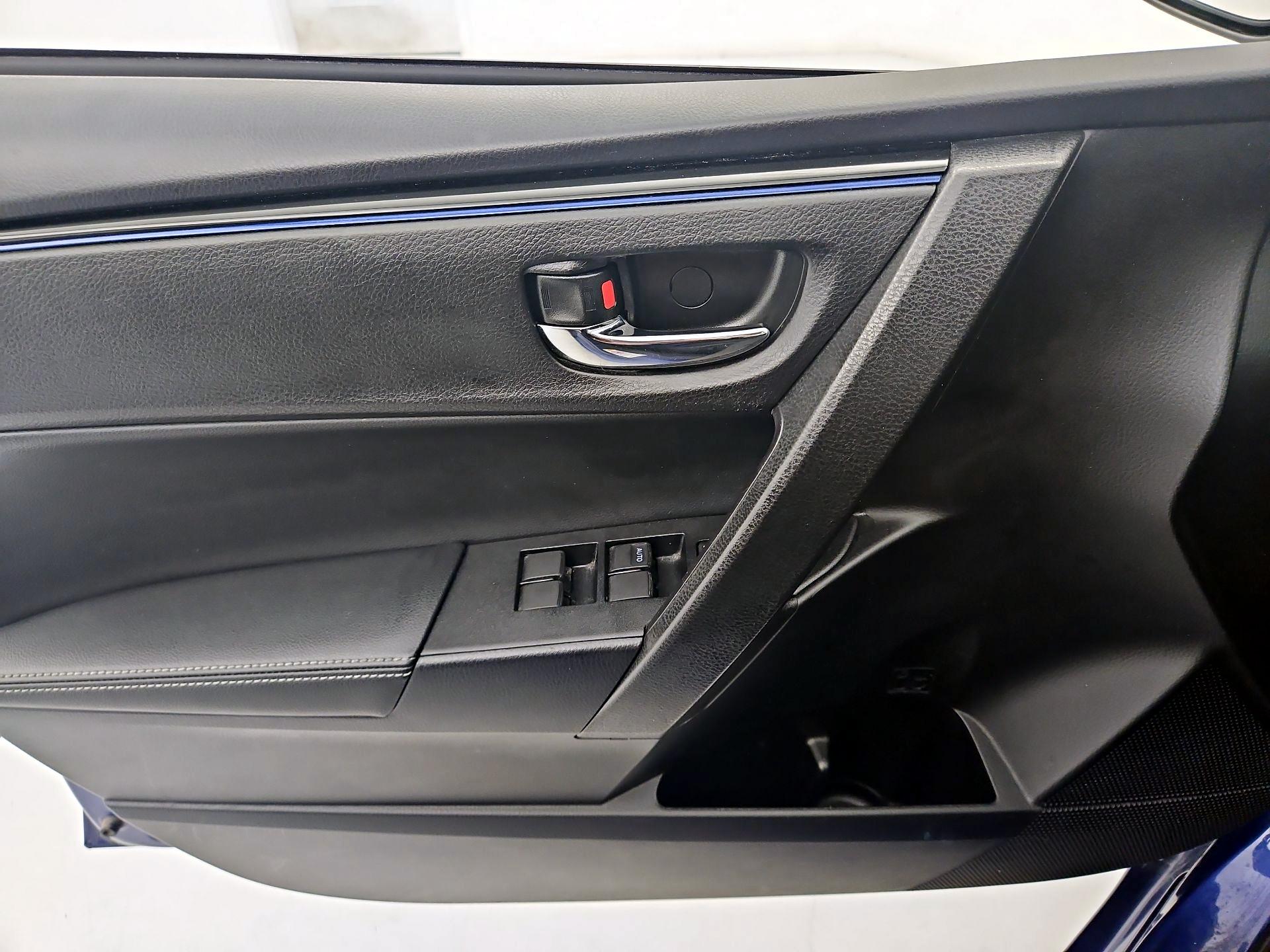 Thumbnail: 2019 Toyota Corolla - 12