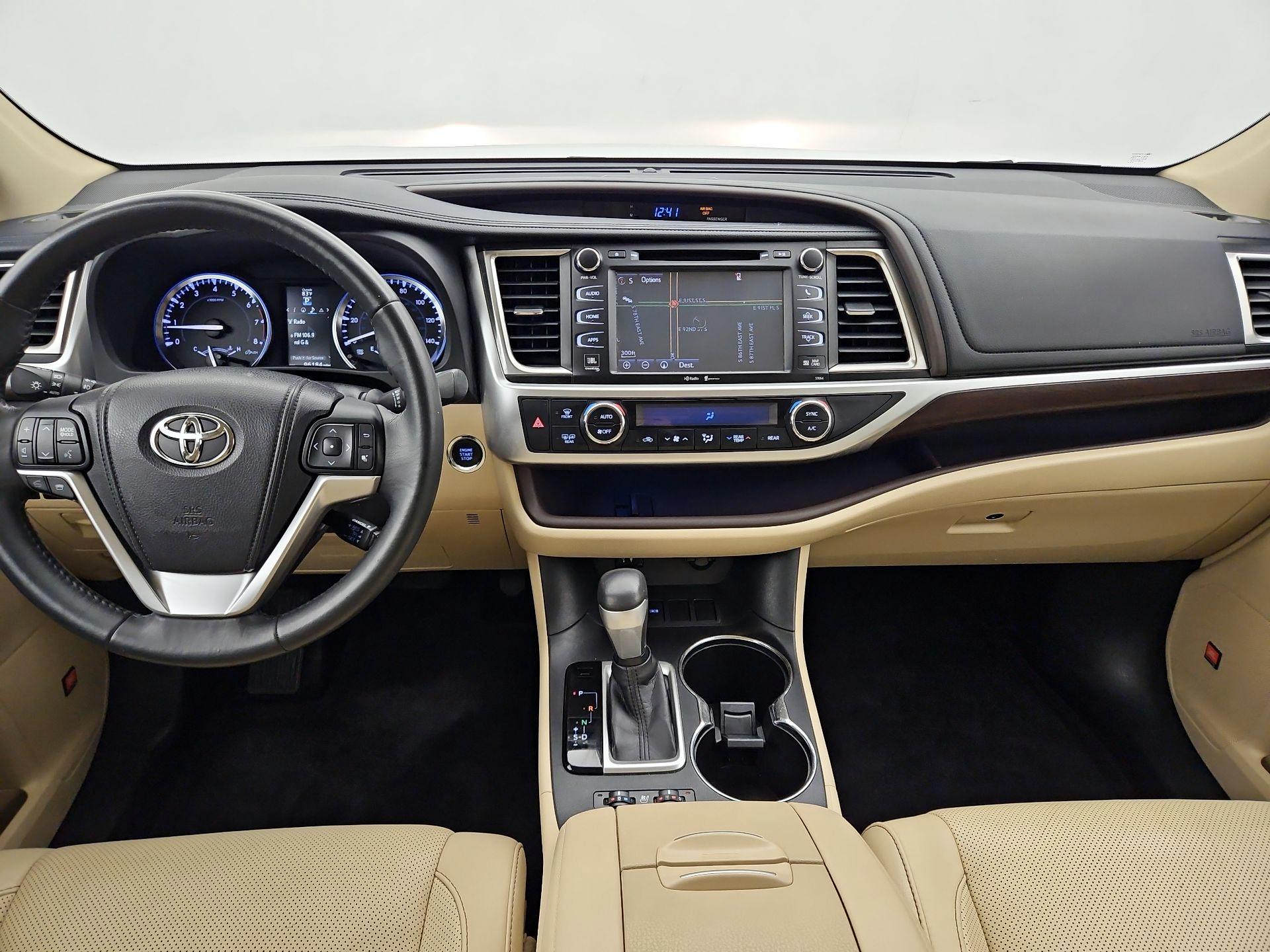 Thumbnail: 2014 Toyota Highlander - 9
