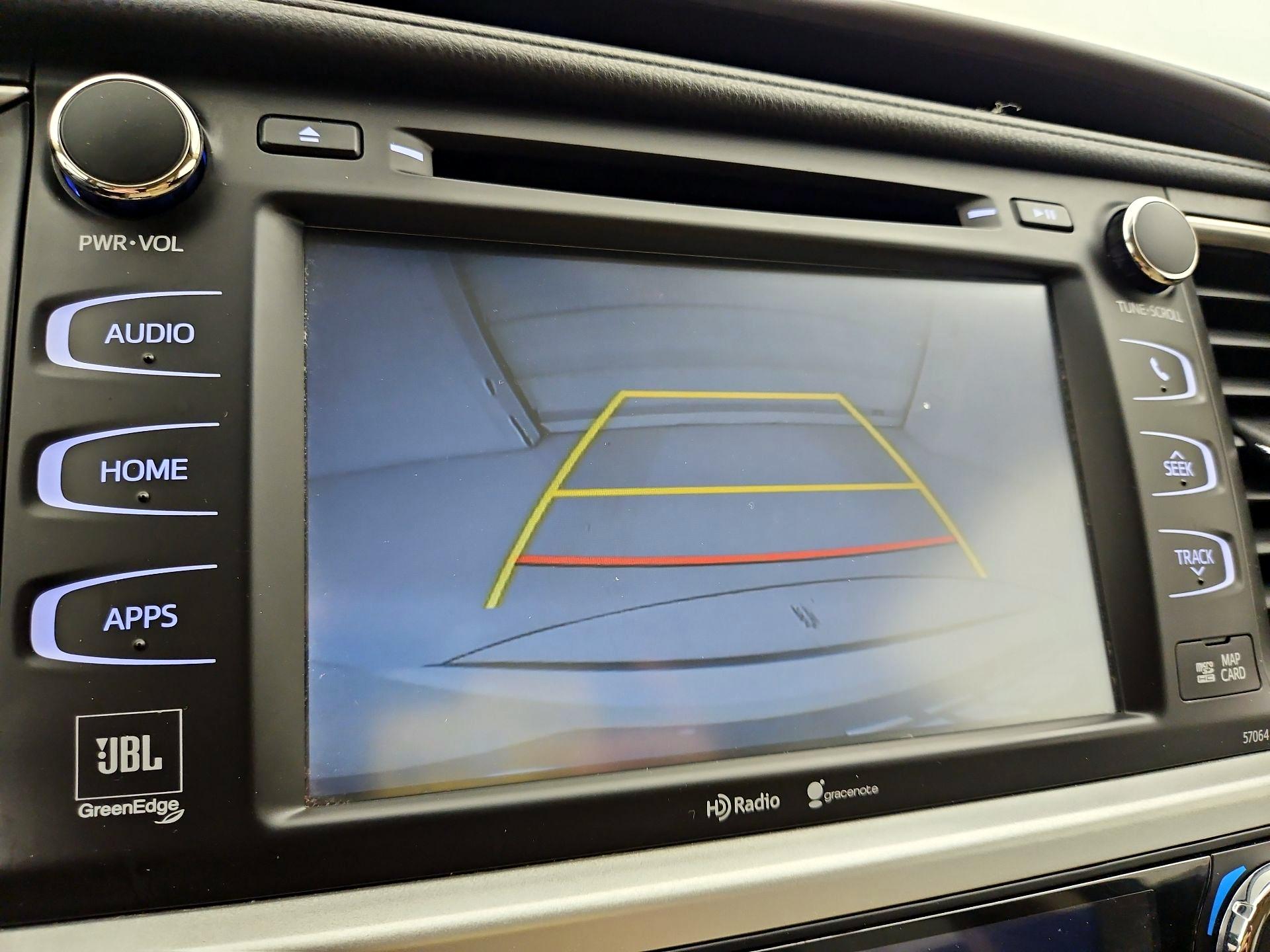 Thumbnail: 2014 Toyota Highlander - 15