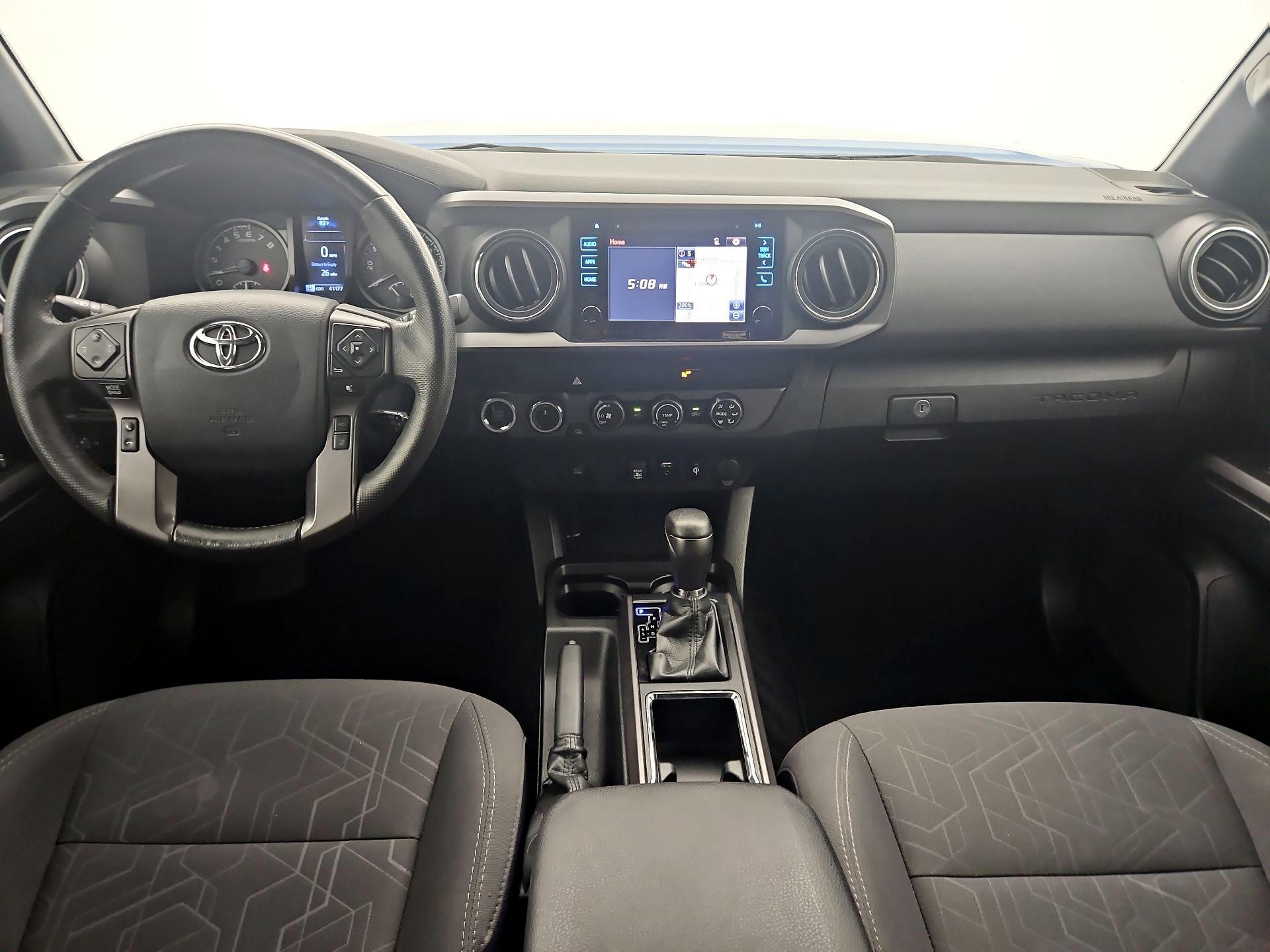 Thumbnail: 2019 Toyota Tacoma - 9