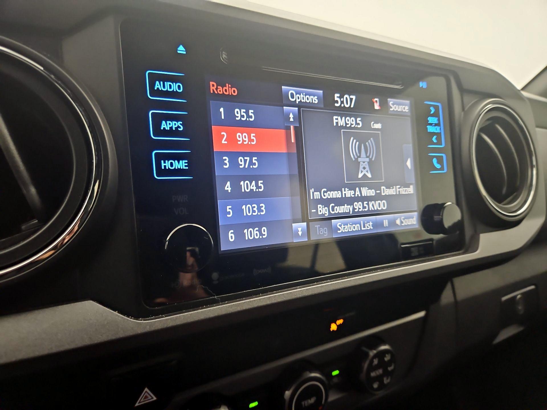 Thumbnail: 2019 Toyota Tacoma - 16