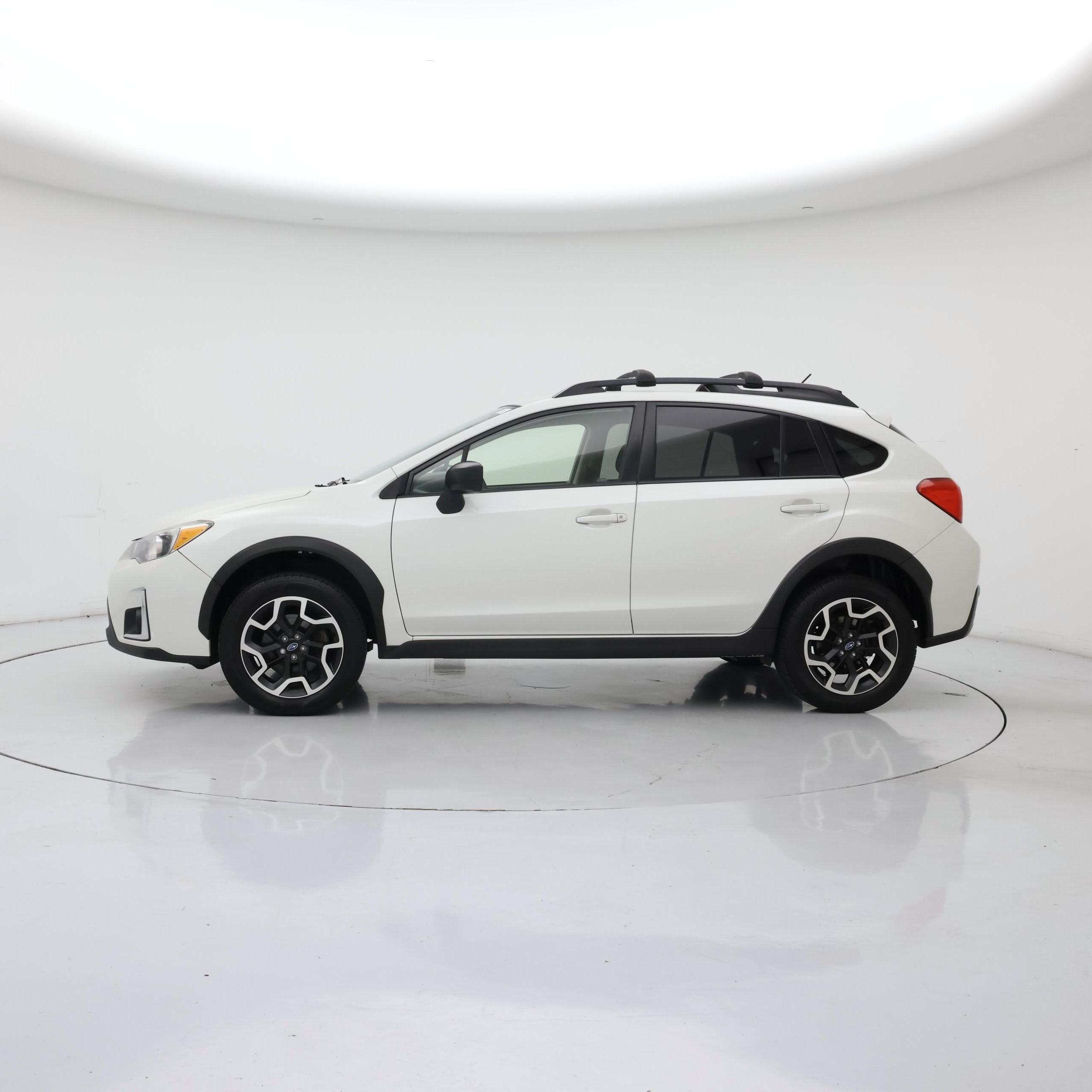 Thumbnail: 2016 Subaru XV Crosstrek - 3