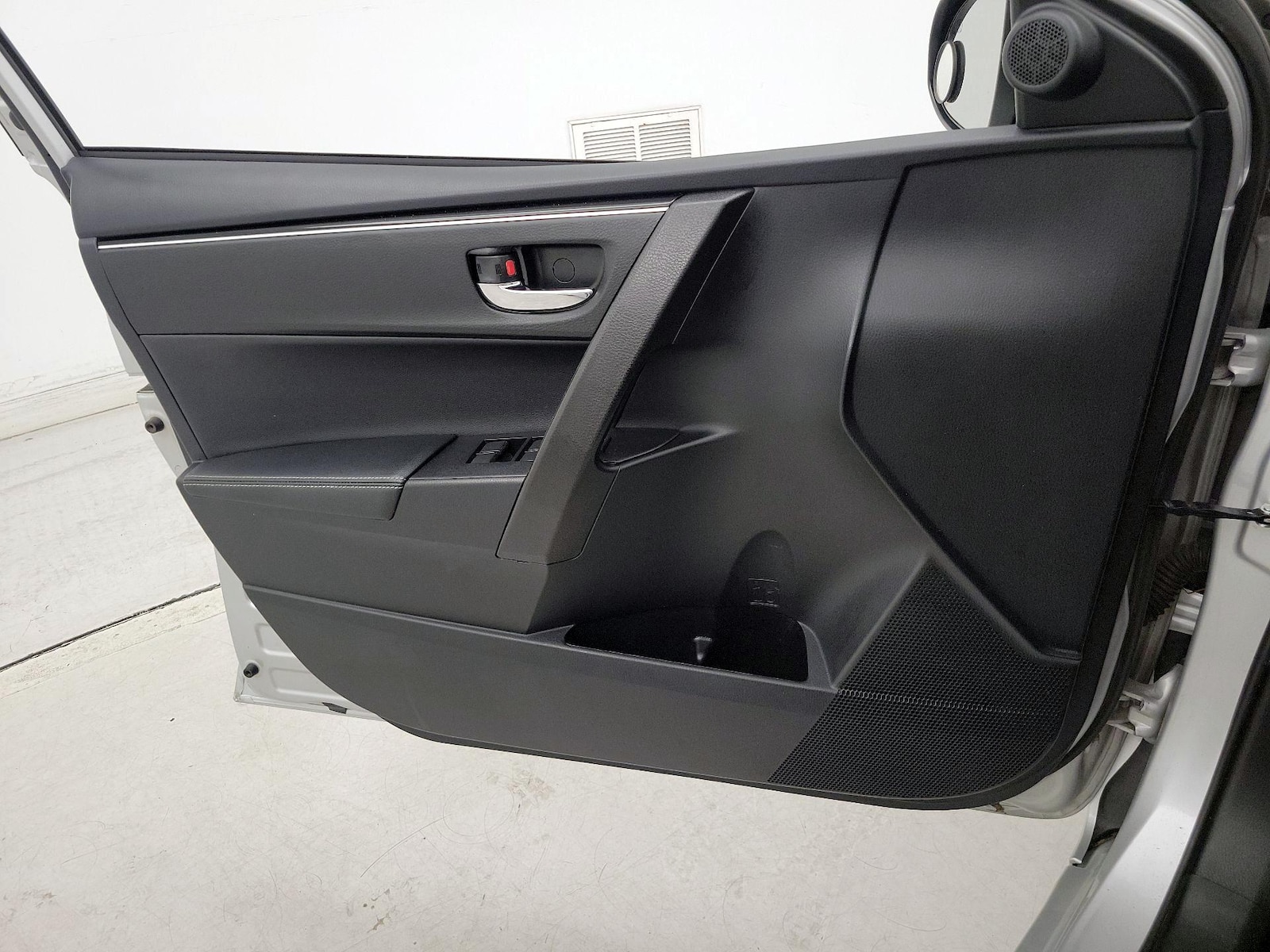 2018 Toyota Corolla XLE - Photo 13