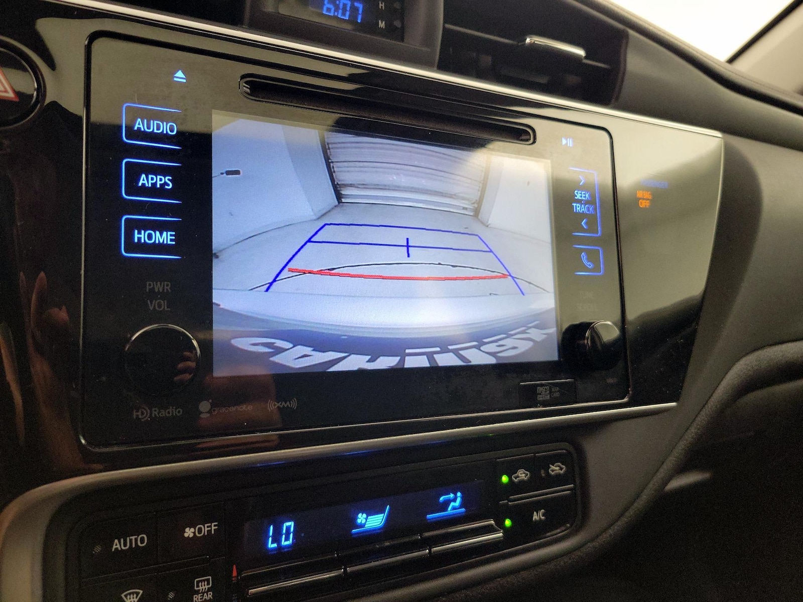 2018 Toyota Corolla XLE - Photo 16