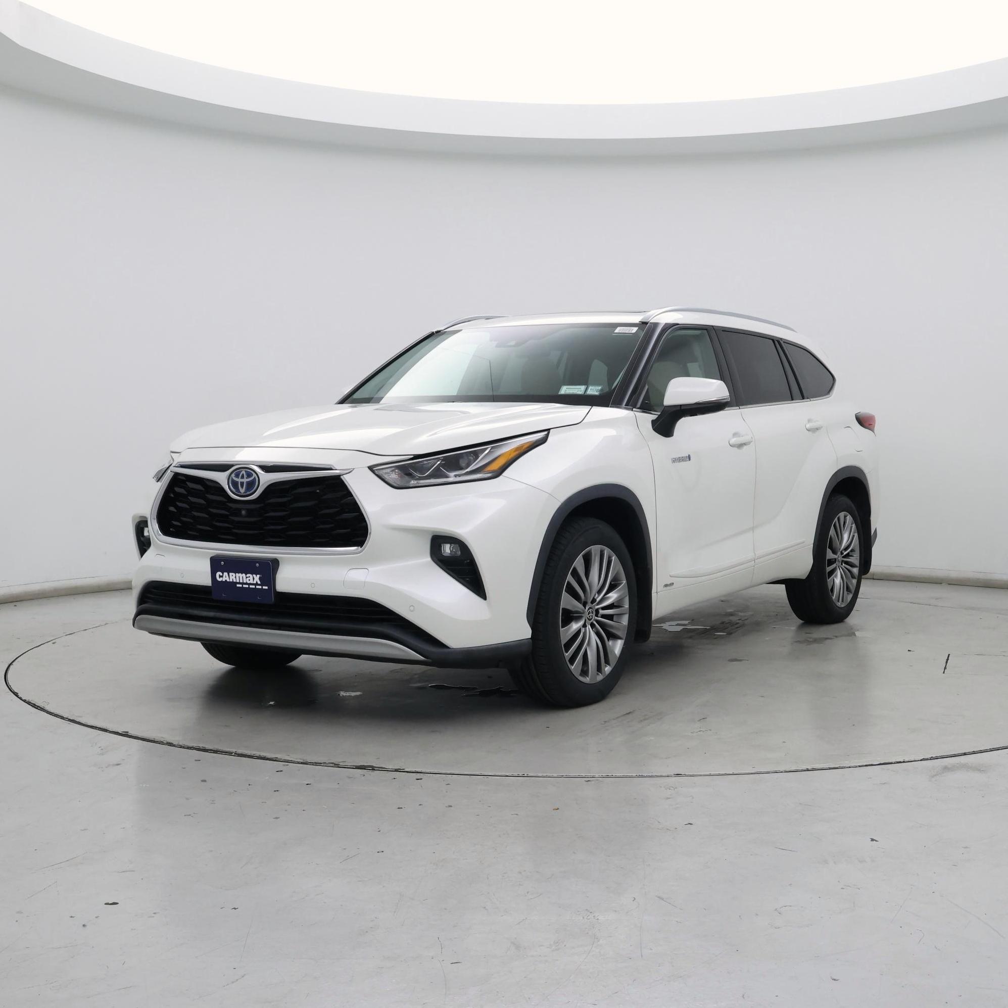 Thumbnail: 2021 Toyota Highlander - 4
