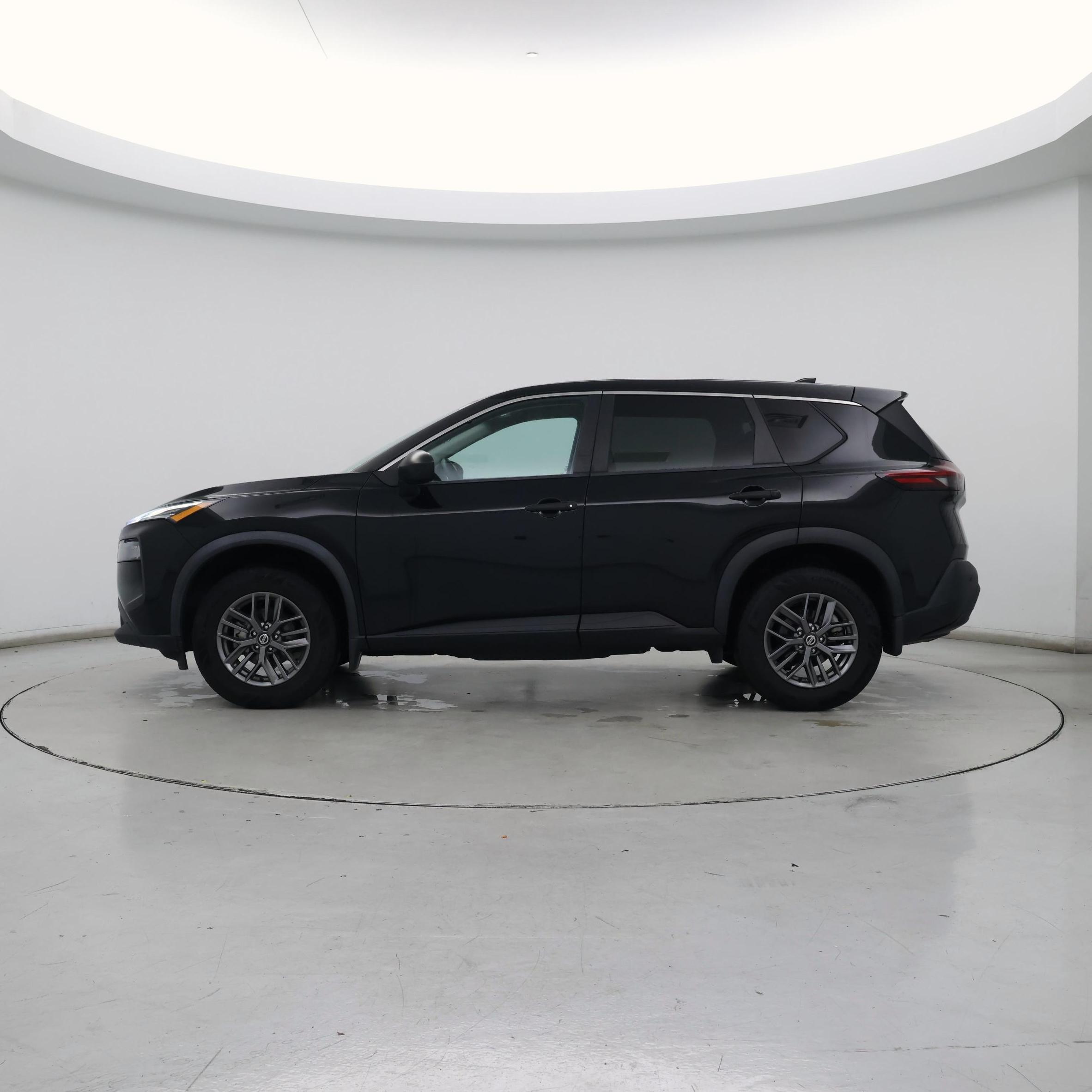 Thumbnail: 2021 Nissan Rogue - 3