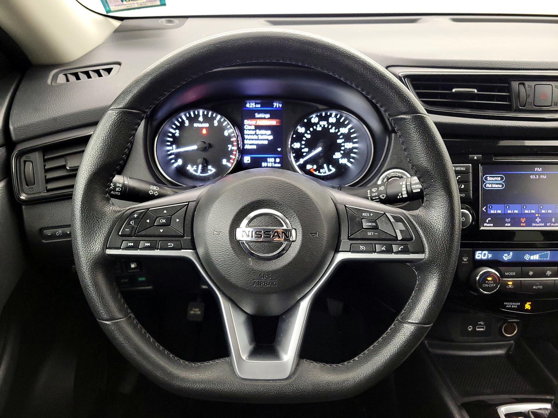 Thumbnail: 2019 Nissan Rogue - 10