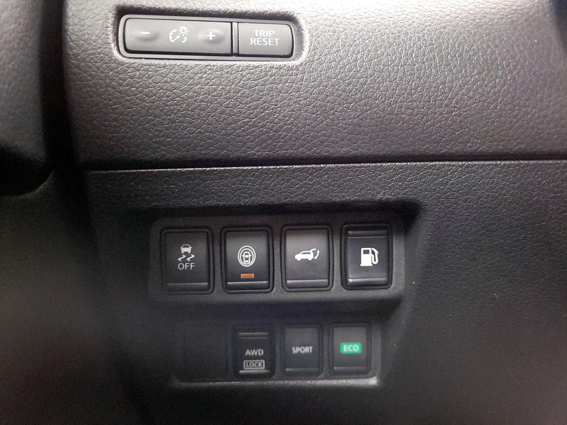 Thumbnail: 2019 Nissan Rogue - 13