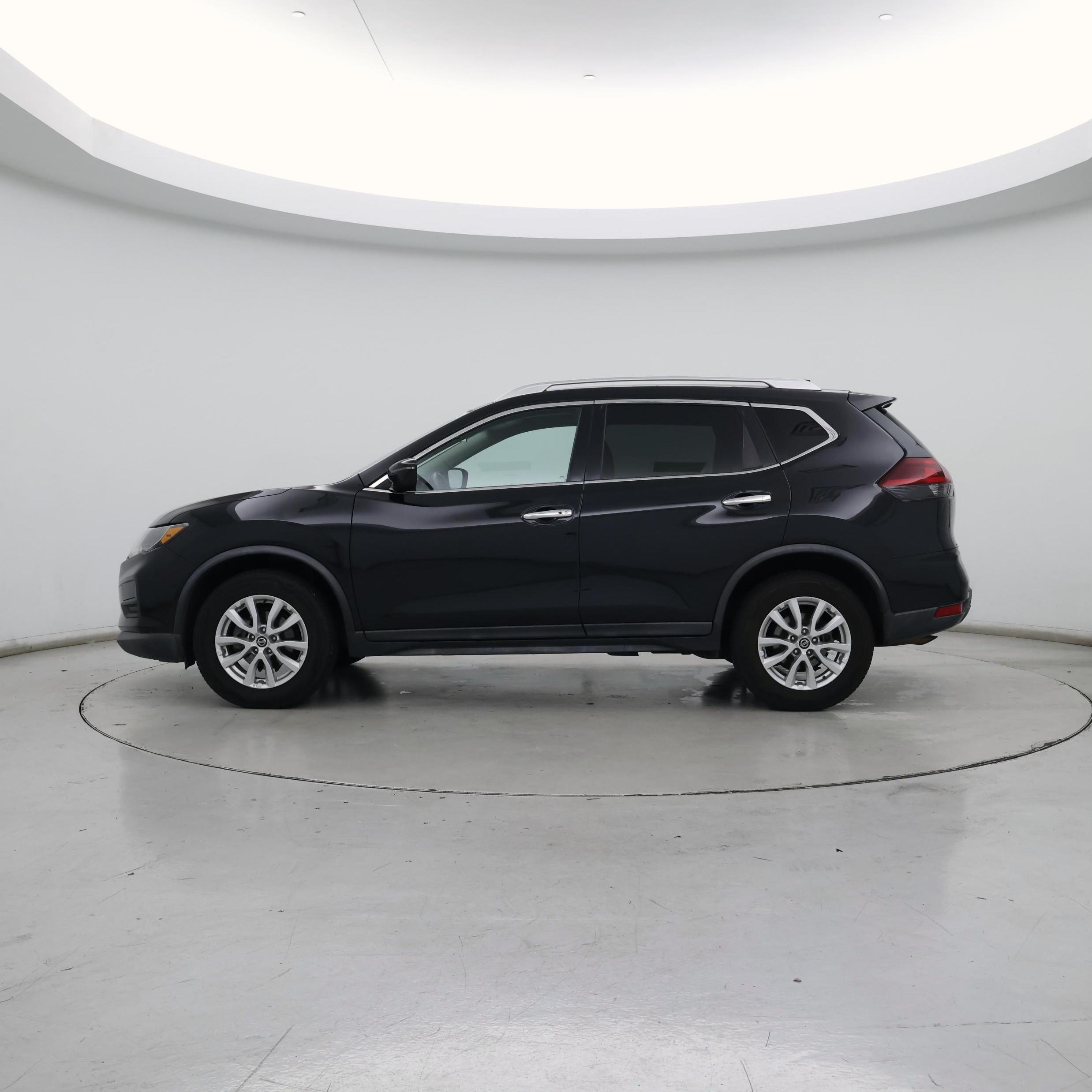Thumbnail: 2019 Nissan Rogue - 3