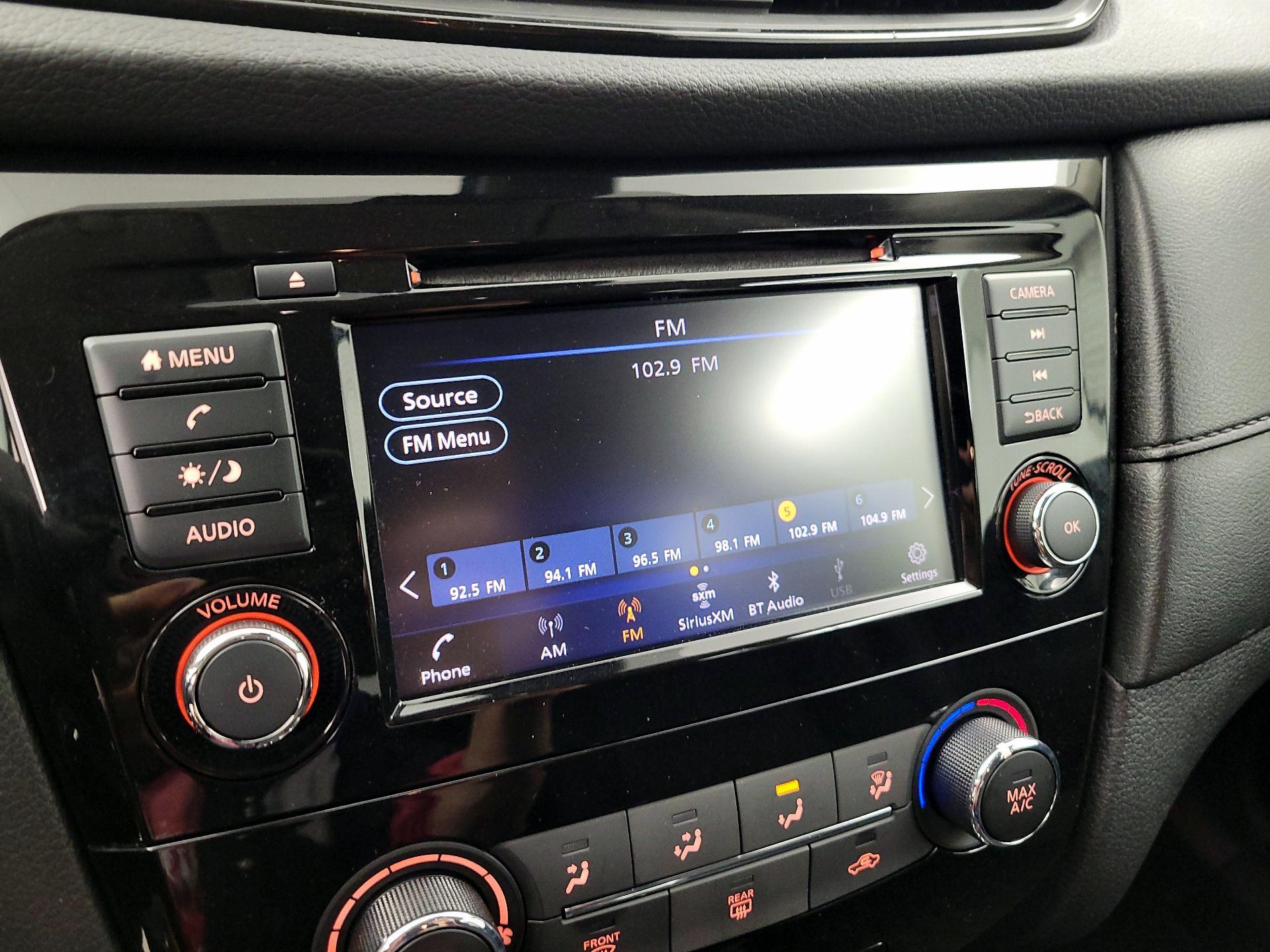 Thumbnail: 2020 Nissan Rogue - 15
