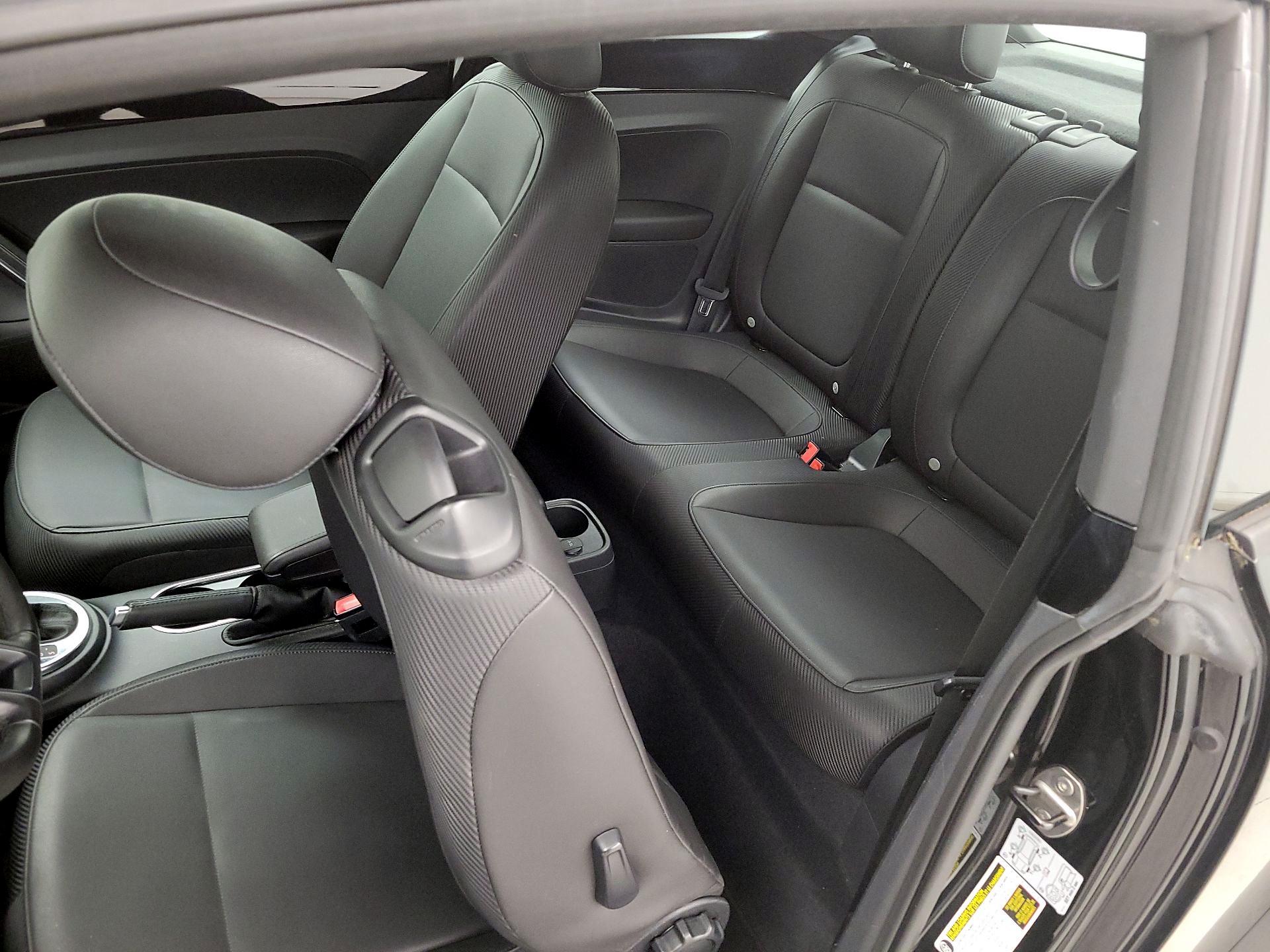 Thumbnail: 2014 Volkswagen Beetle - 18