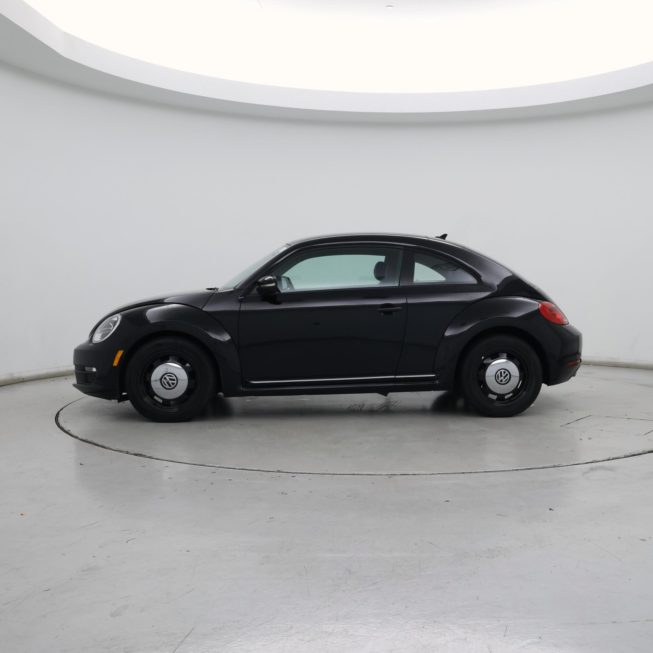 Thumbnail: 2014 Volkswagen Beetle - 3