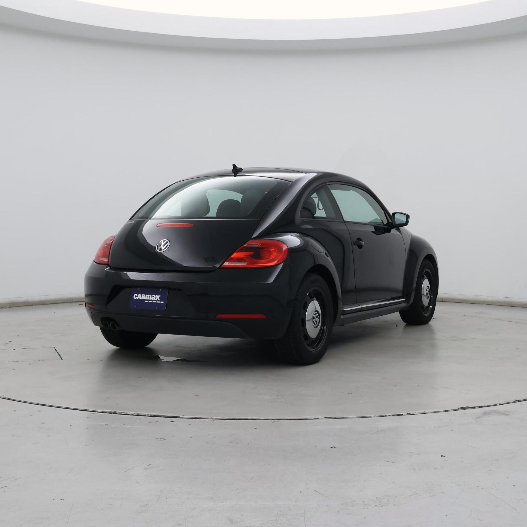 Thumbnail: 2014 Volkswagen Beetle - 8