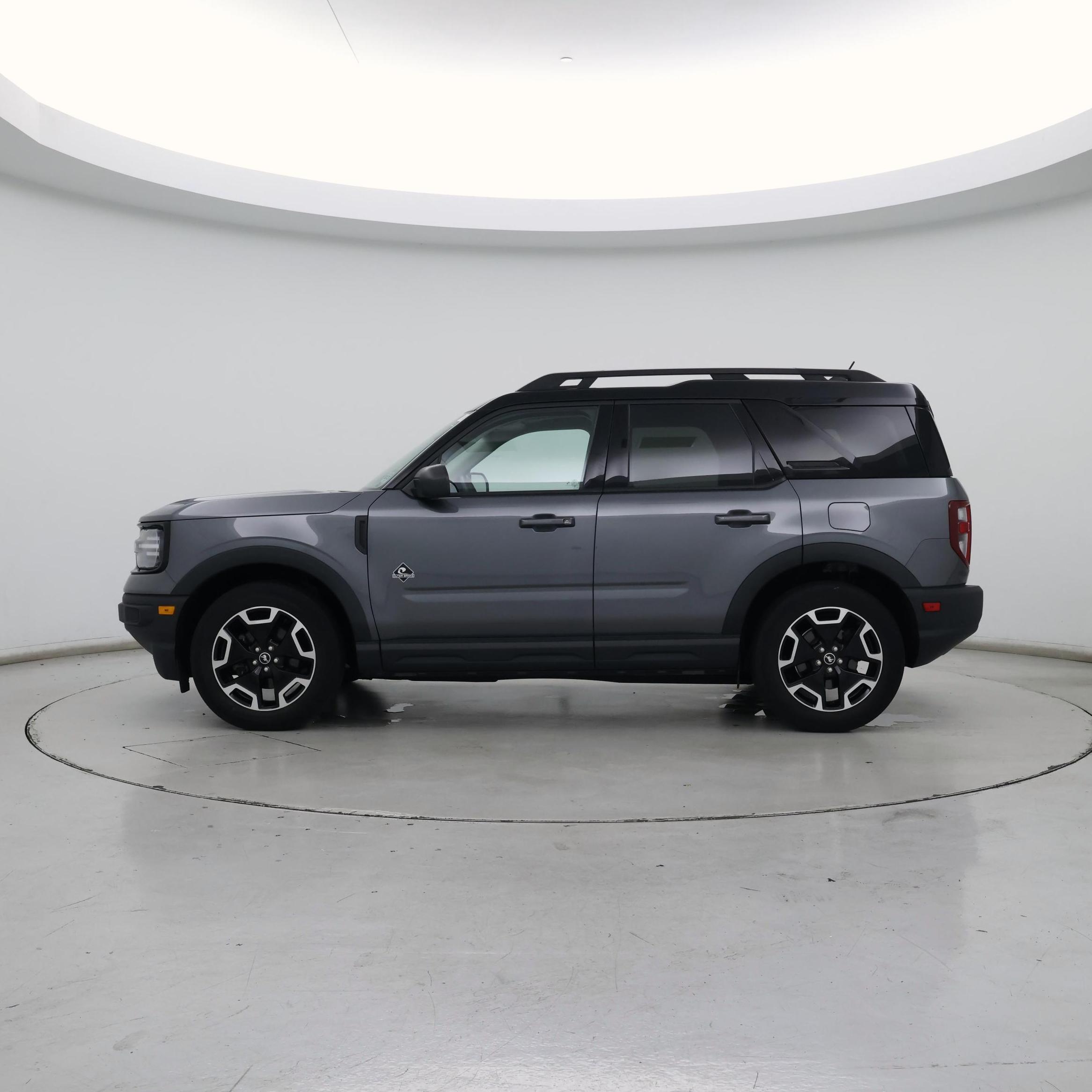 Thumbnail: 2022 Ford Bronco Sport - 3