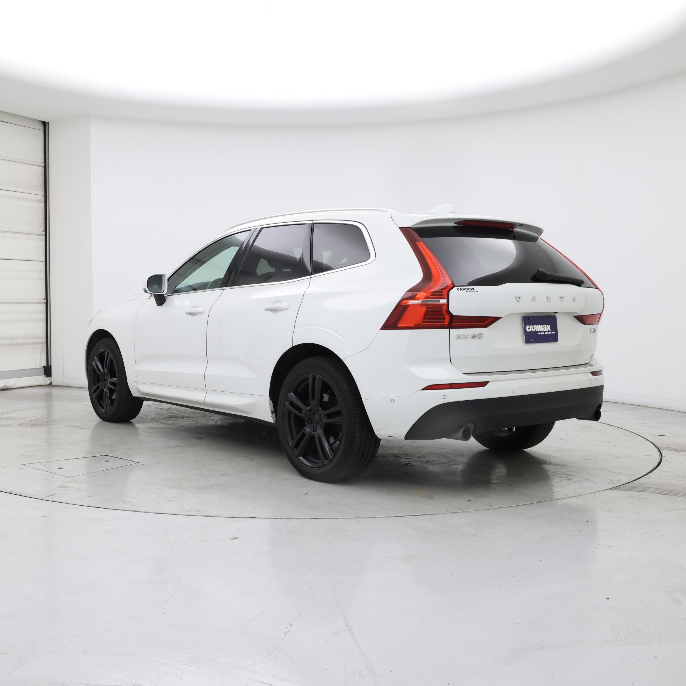 Thumbnail: 2019 Volvo XC60 - 2
