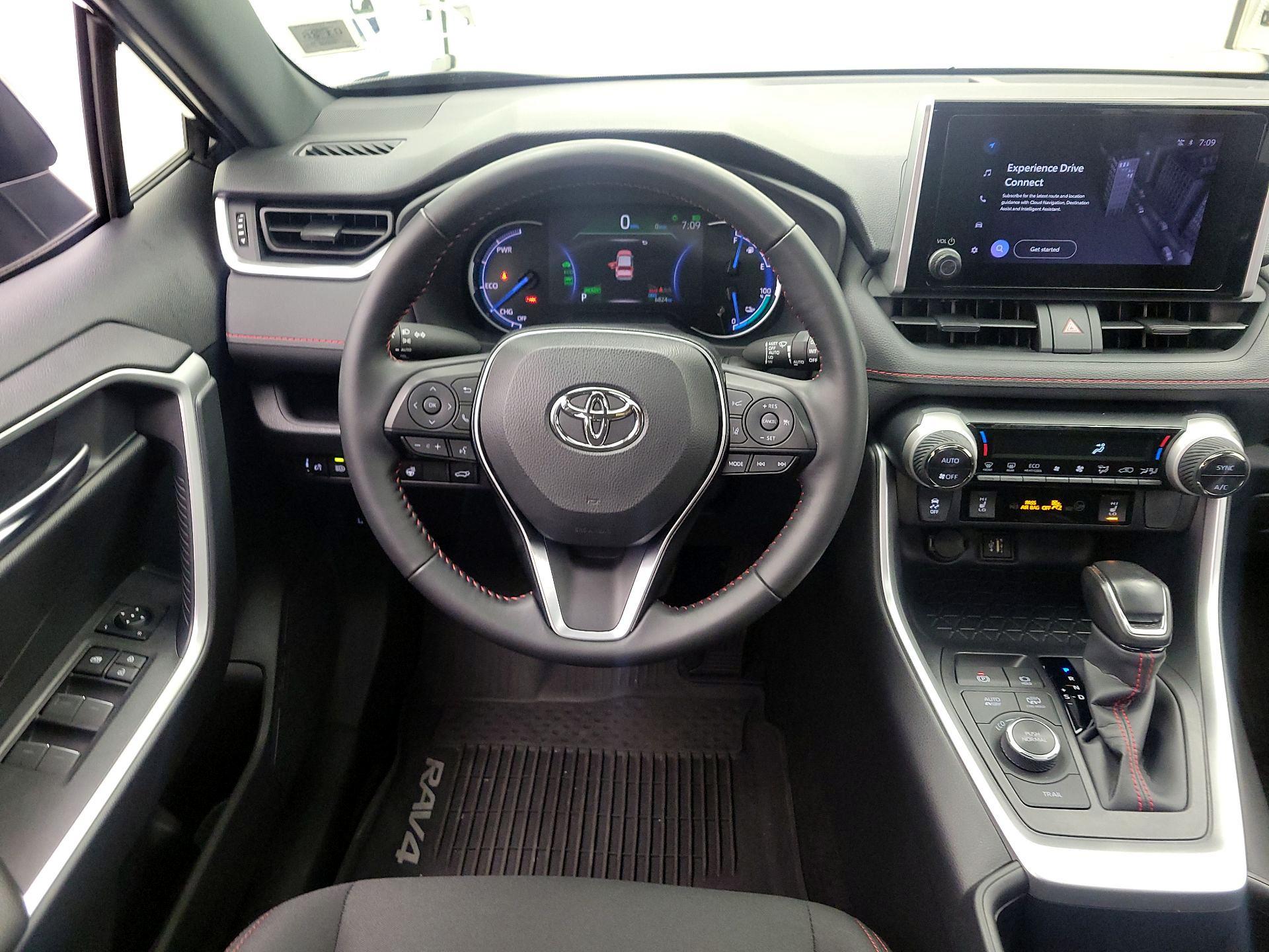 Thumbnail: 2025 Toyota RAV4 - 10