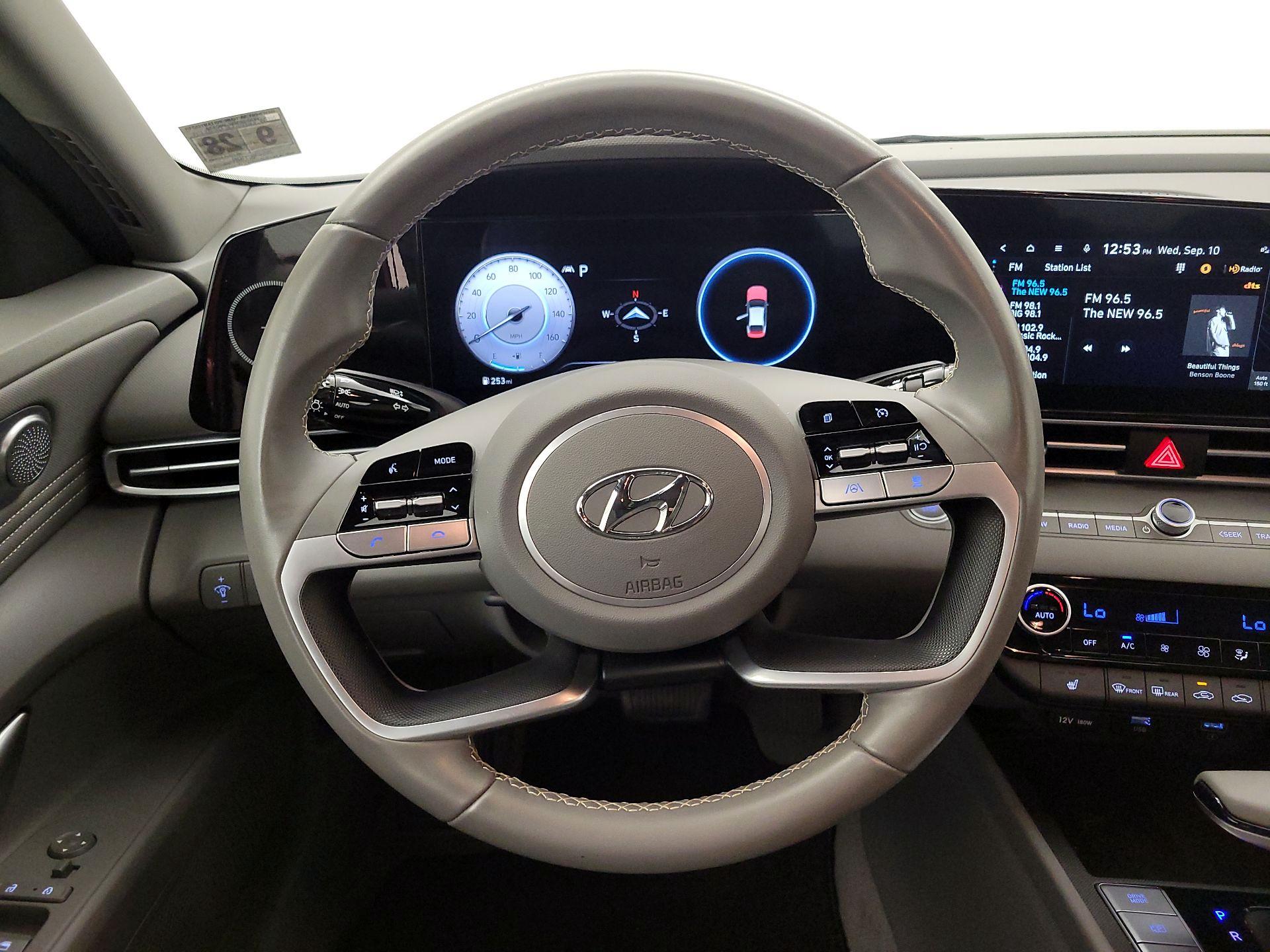 Thumbnail: 2023 Hyundai Elantra - 10