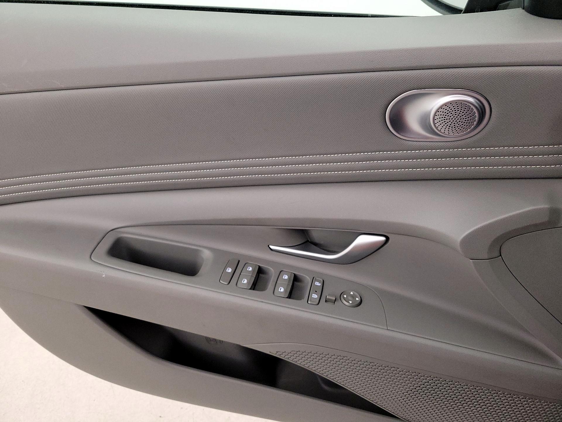 Thumbnail: 2023 Hyundai Elantra - 12