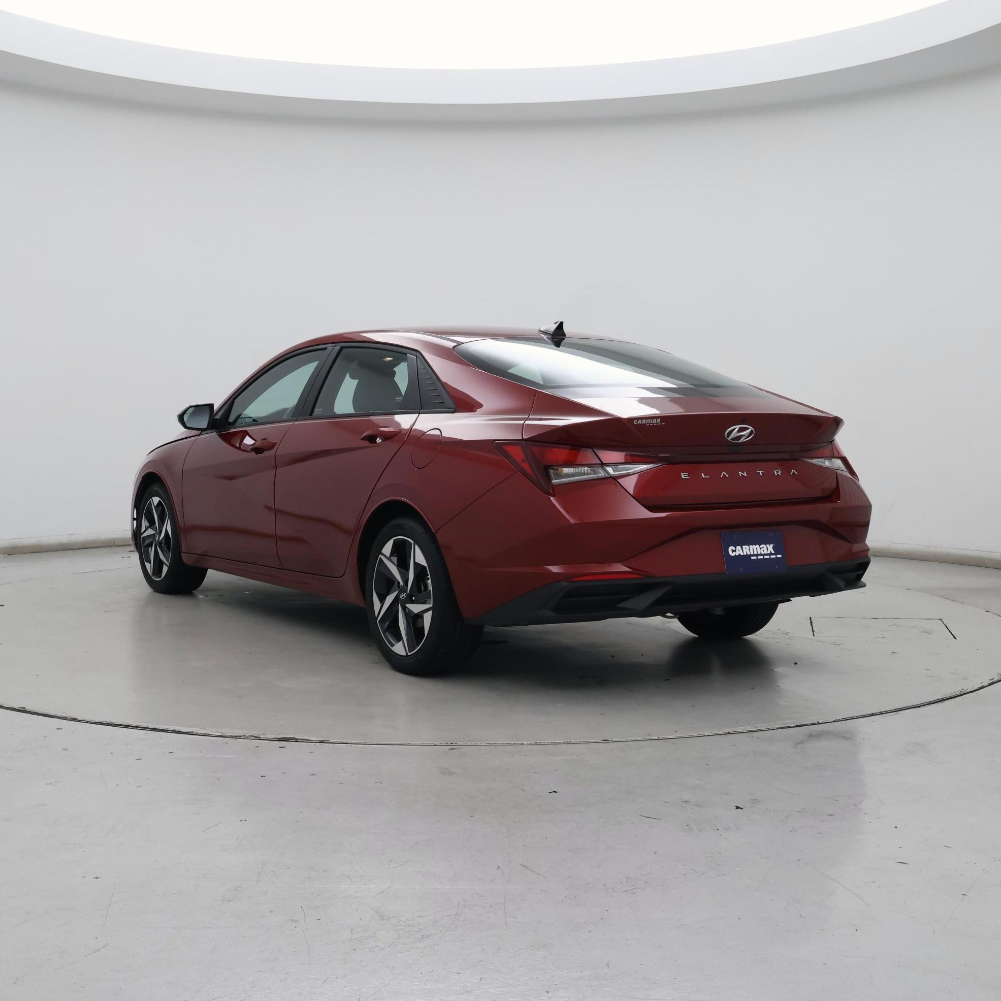 Thumbnail: 2023 Hyundai Elantra - 2