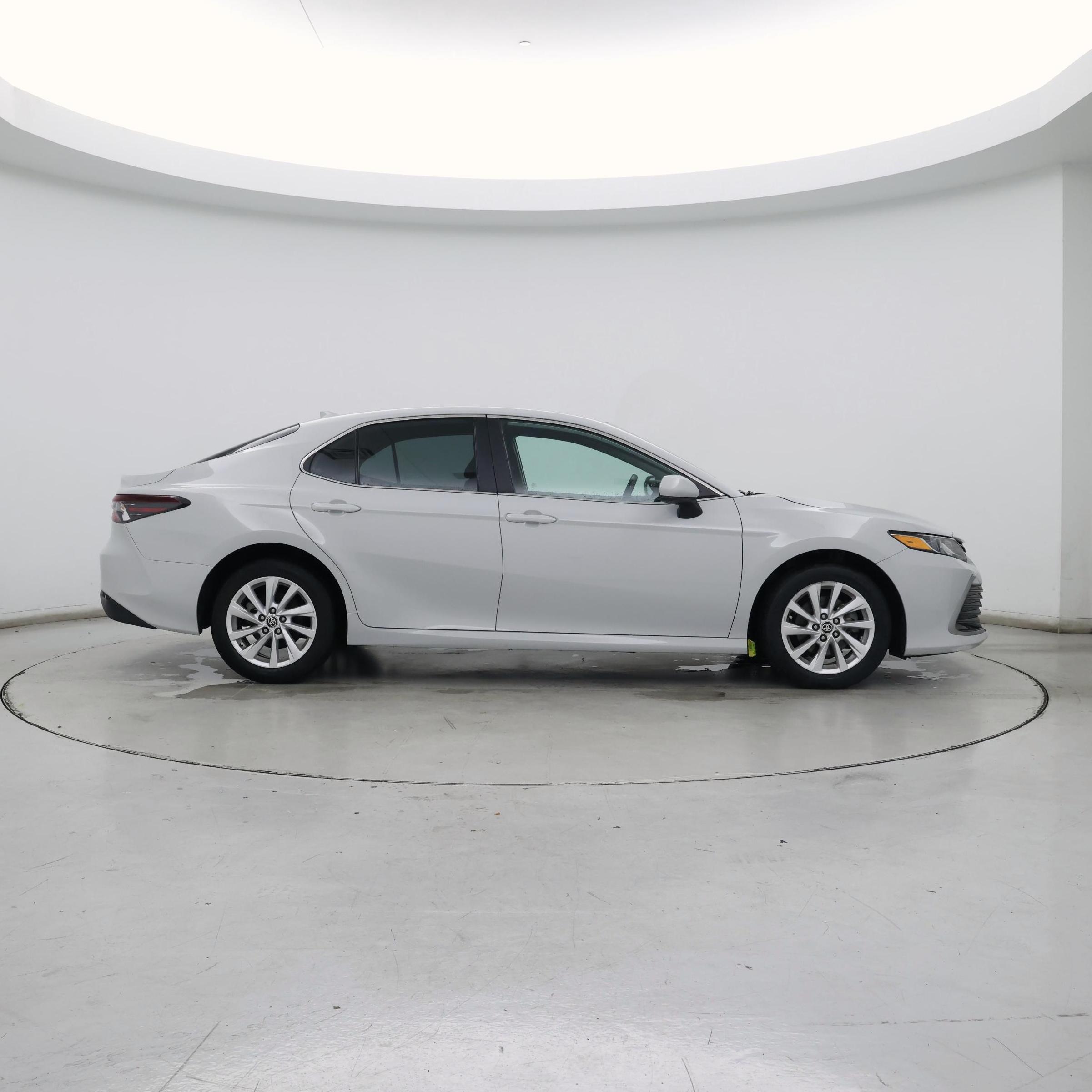Thumbnail: 2023 Toyota Camry - 7