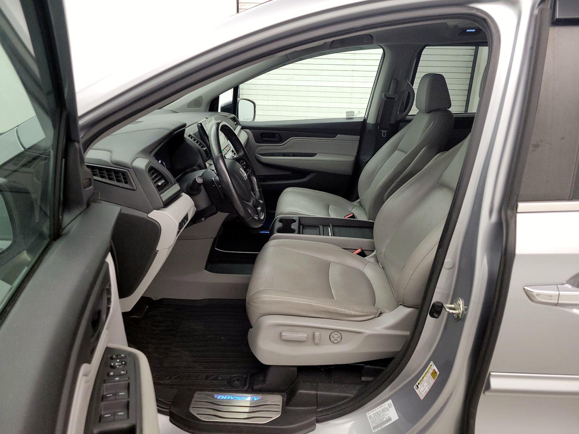 Thumbnail: 2018 Honda Odyssey - 11
