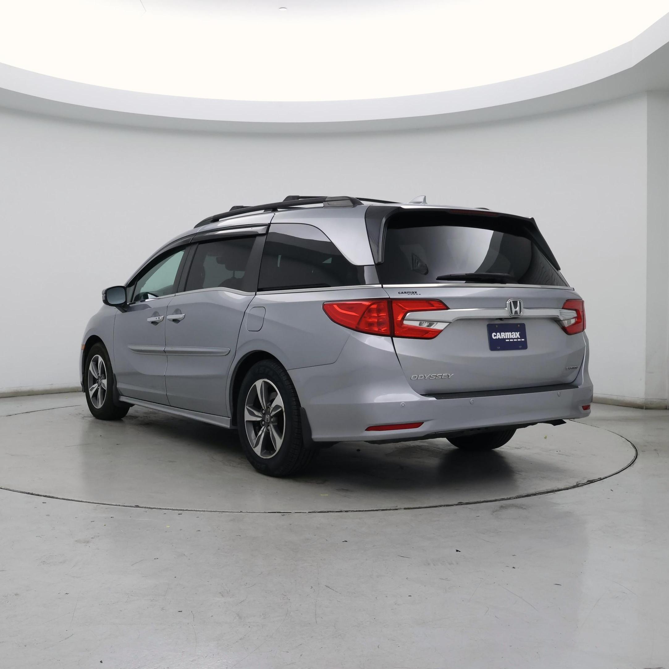 Thumbnail: 2018 Honda Odyssey - 2