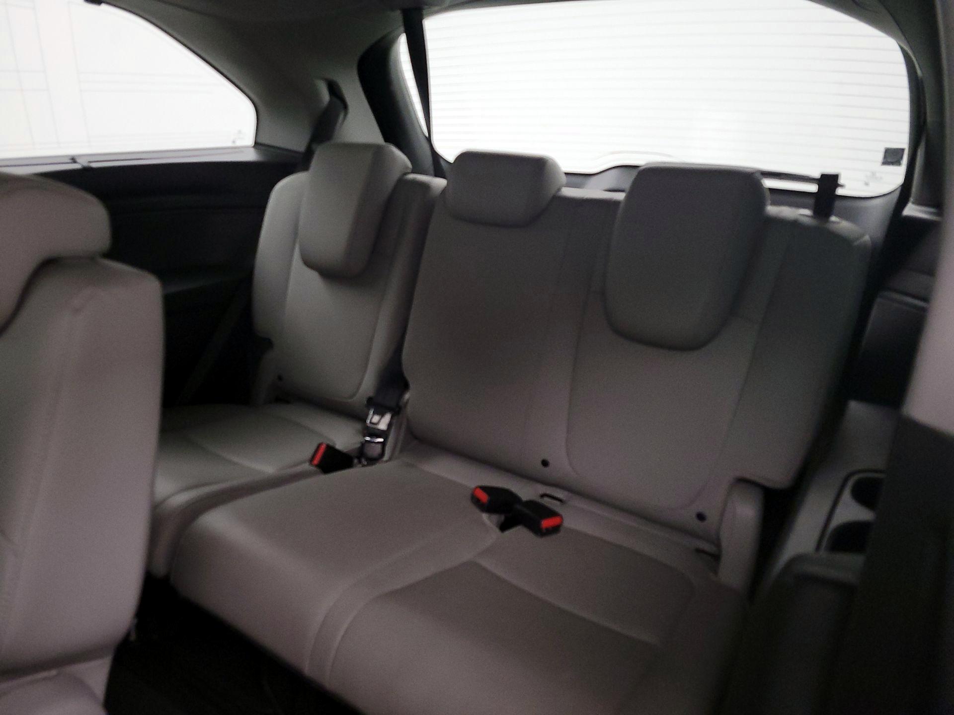 Thumbnail: 2018 Honda Odyssey - 20