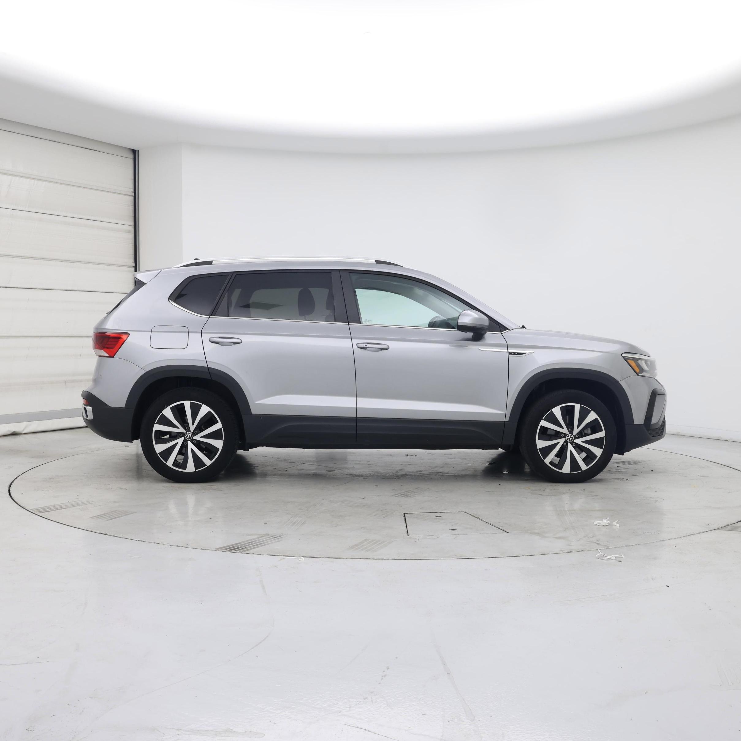 Thumbnail: 2022 Volkswagen Taos - 7