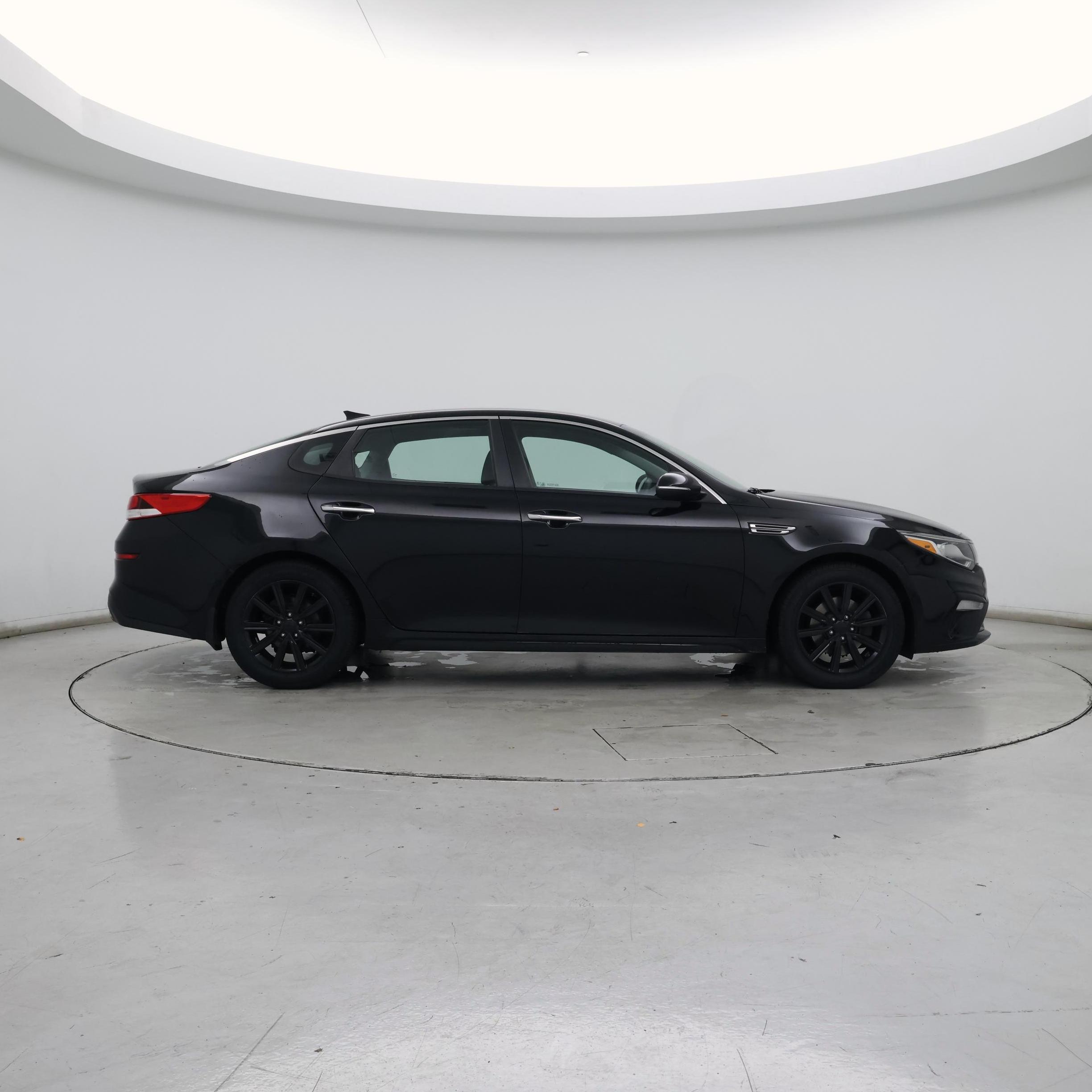 Thumbnail: 2019 Kia Optima - 7
