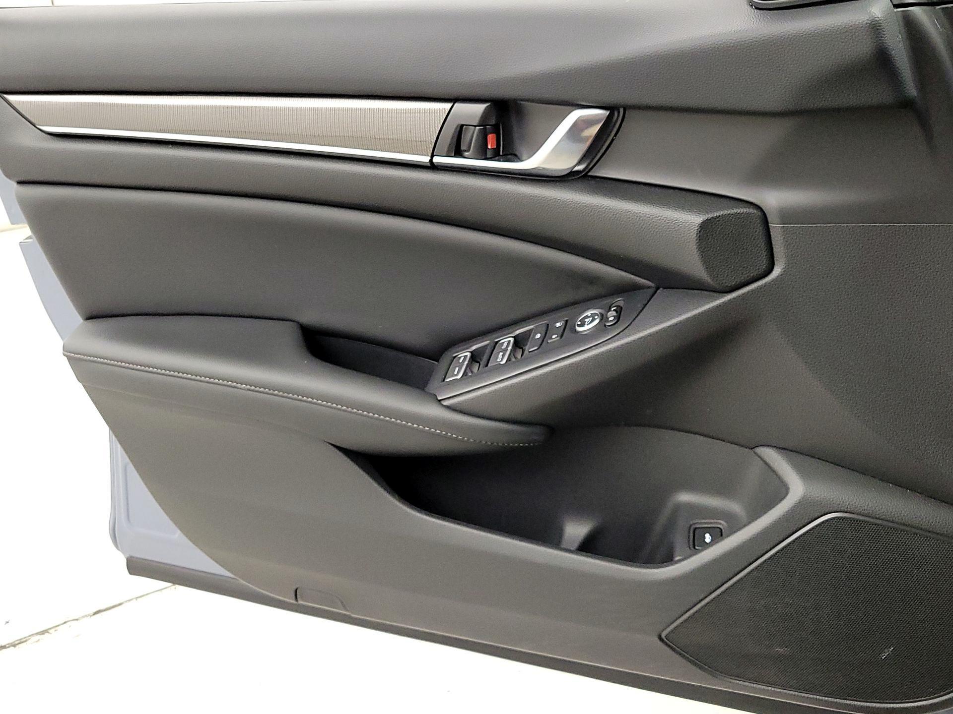 Thumbnail: 2021 Honda Accord - 12