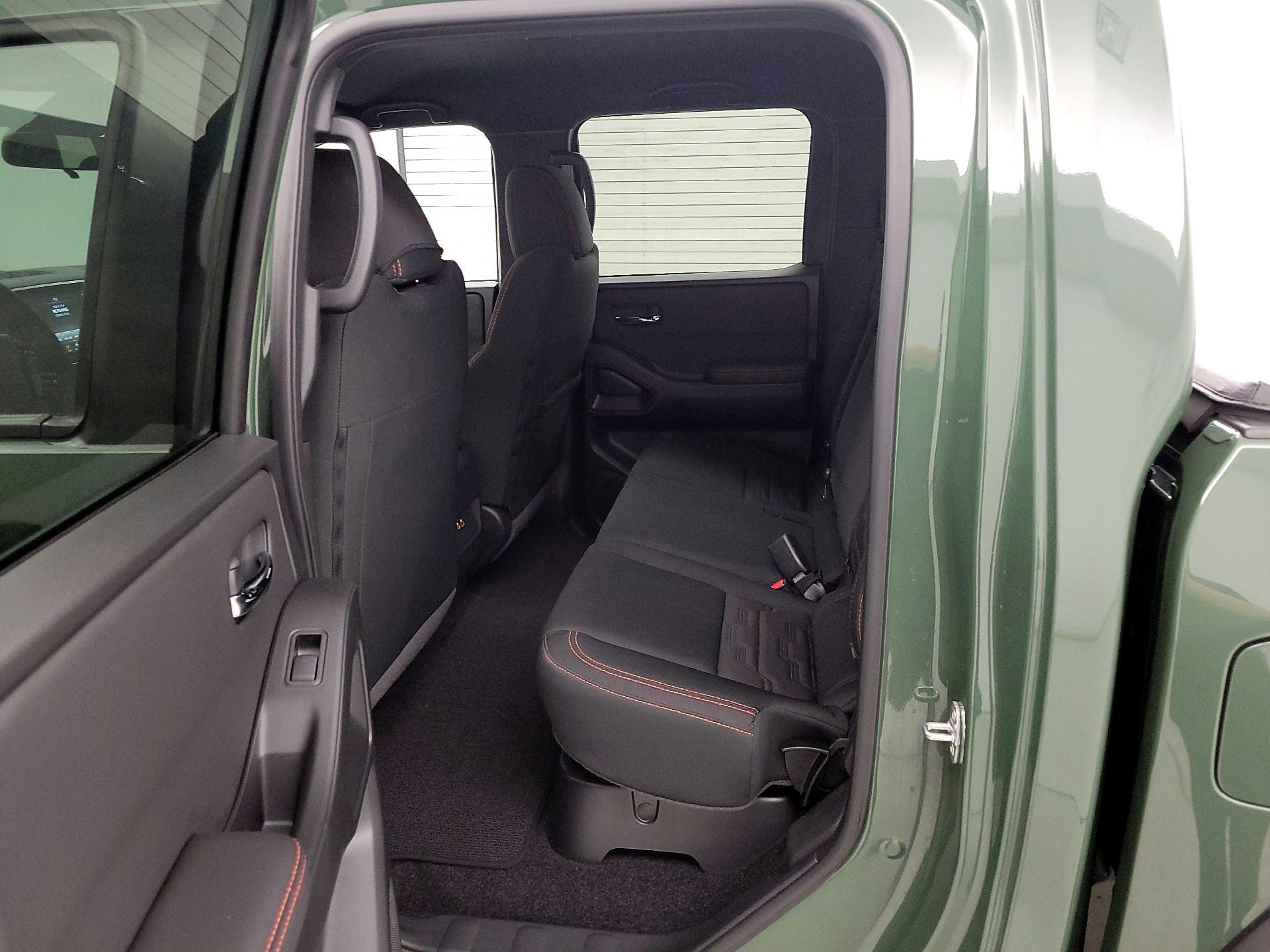 Thumbnail: 2024 Nissan Frontier - 20