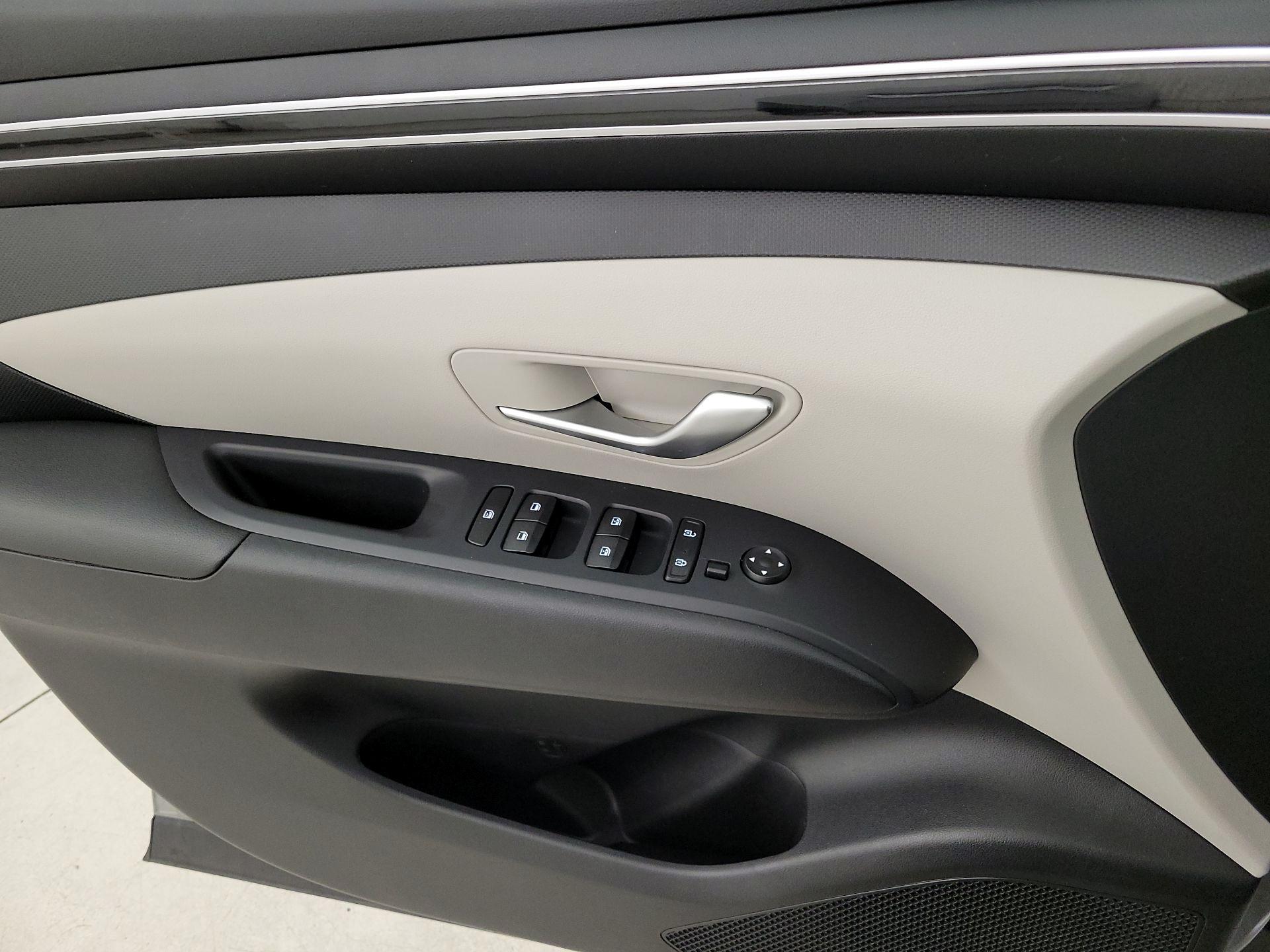 Thumbnail: 2023 Hyundai Tucson - 12