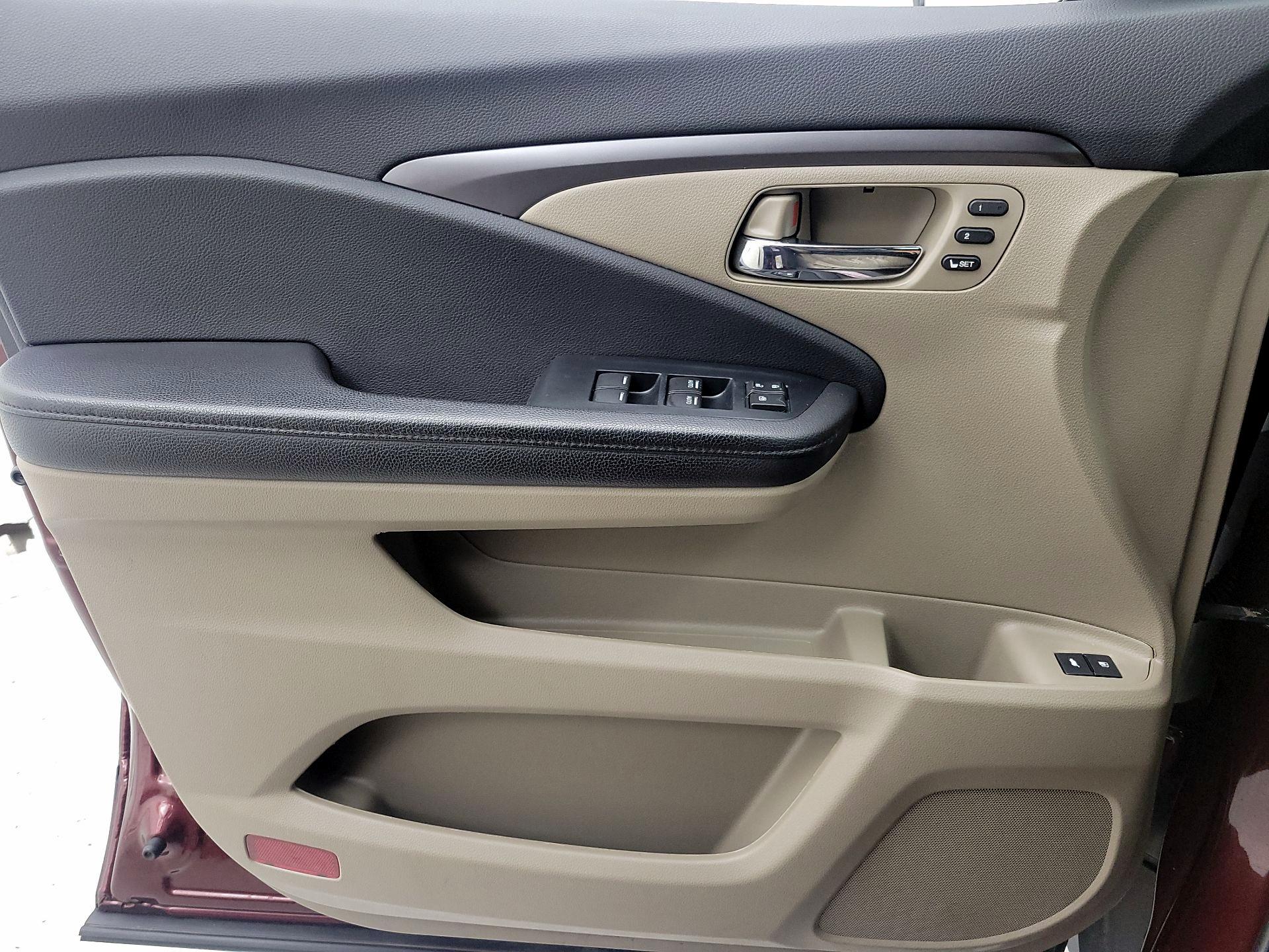 Thumbnail: 2022 Honda Pilot - 12