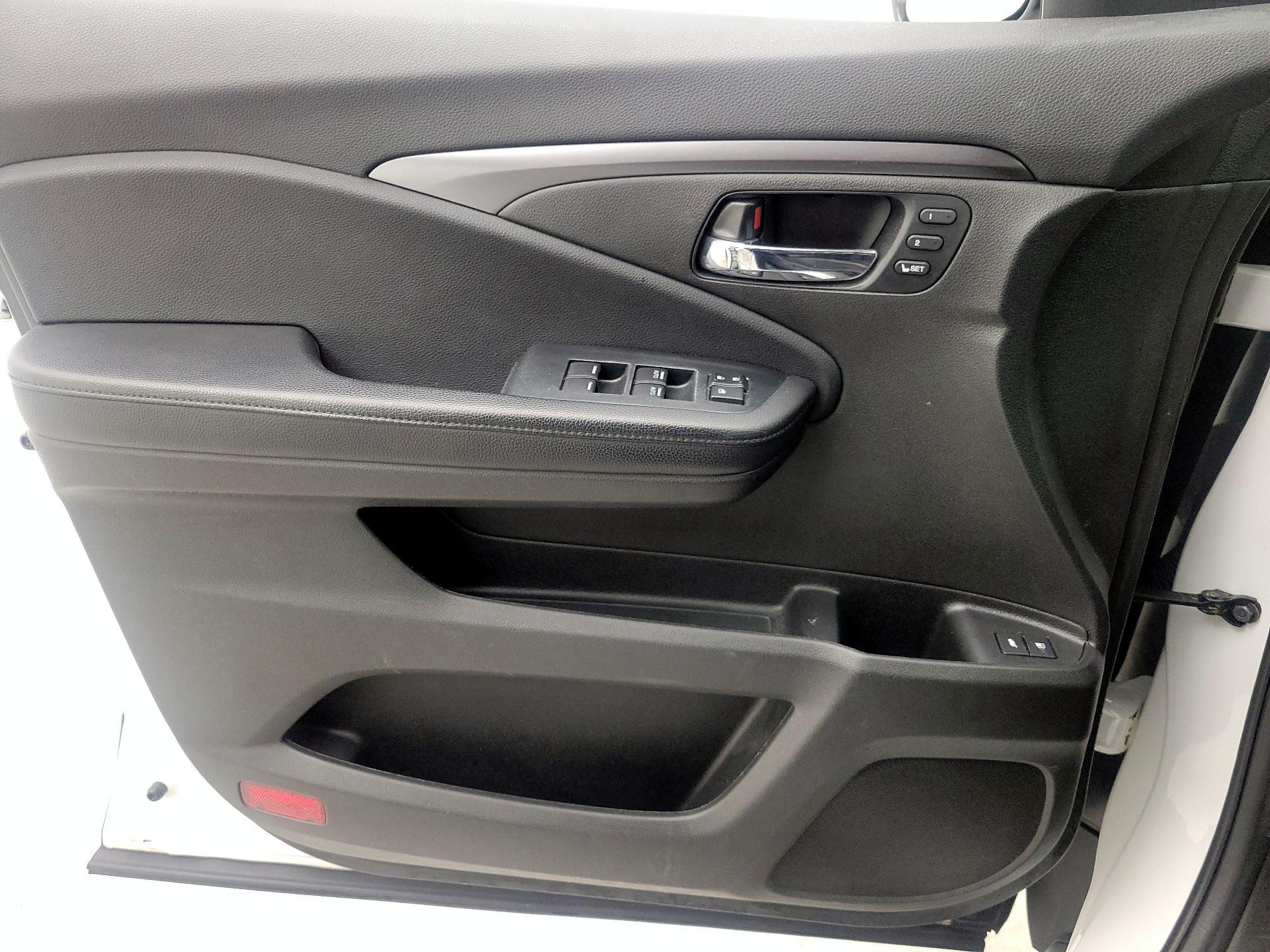 Thumbnail: 2022 Honda Pilot - 12