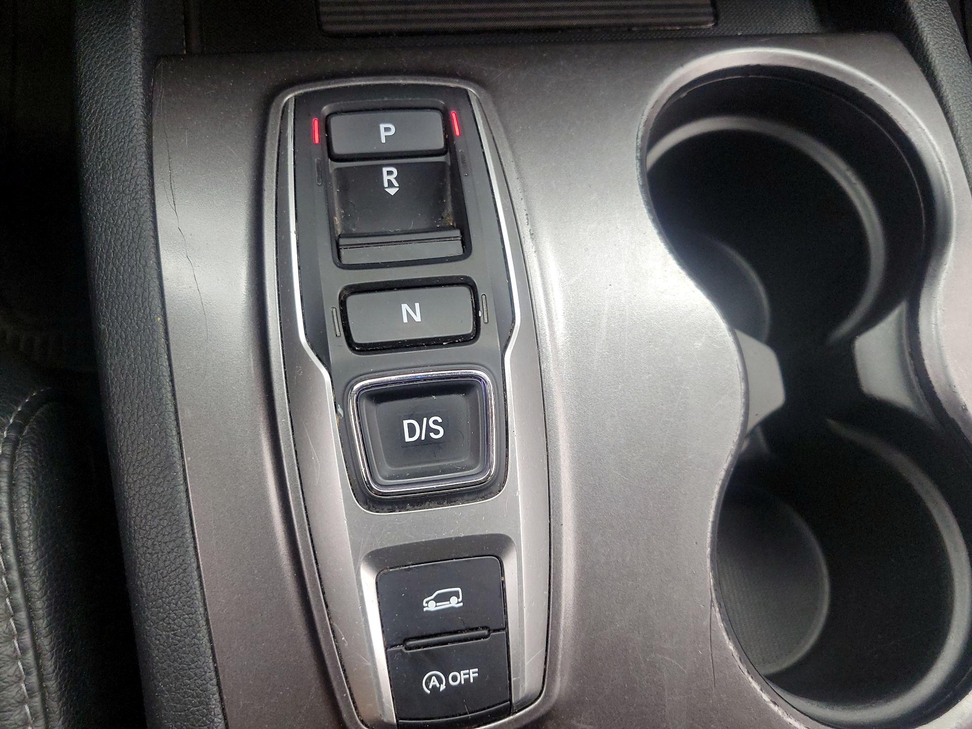 Thumbnail: 2022 Honda Pilot - 17