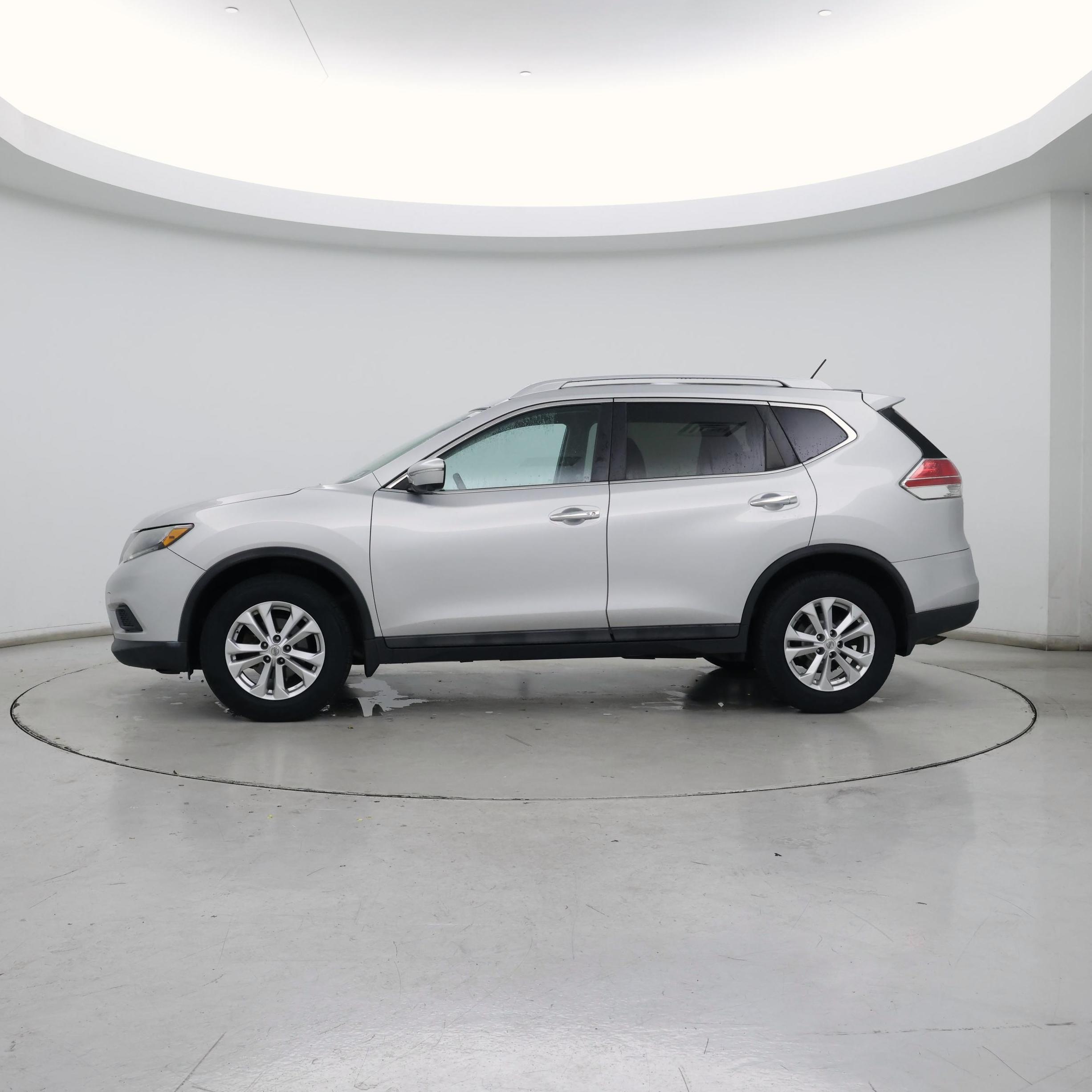 Thumbnail: 2015 Nissan Rogue - 3
