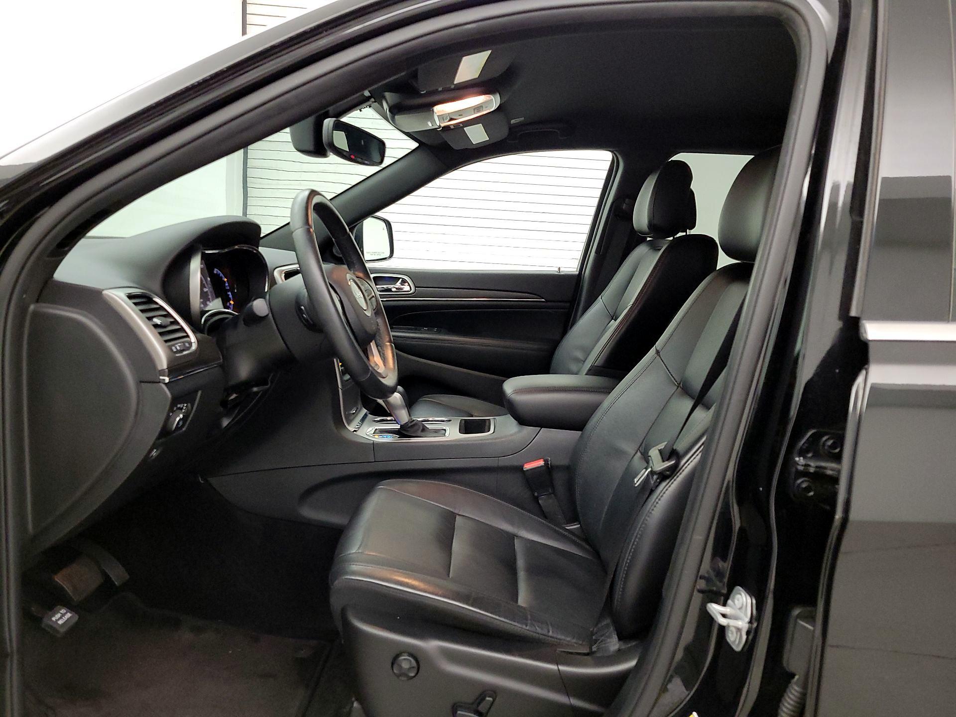 Thumbnail: 2018 Jeep Grand Cherokee - 11
