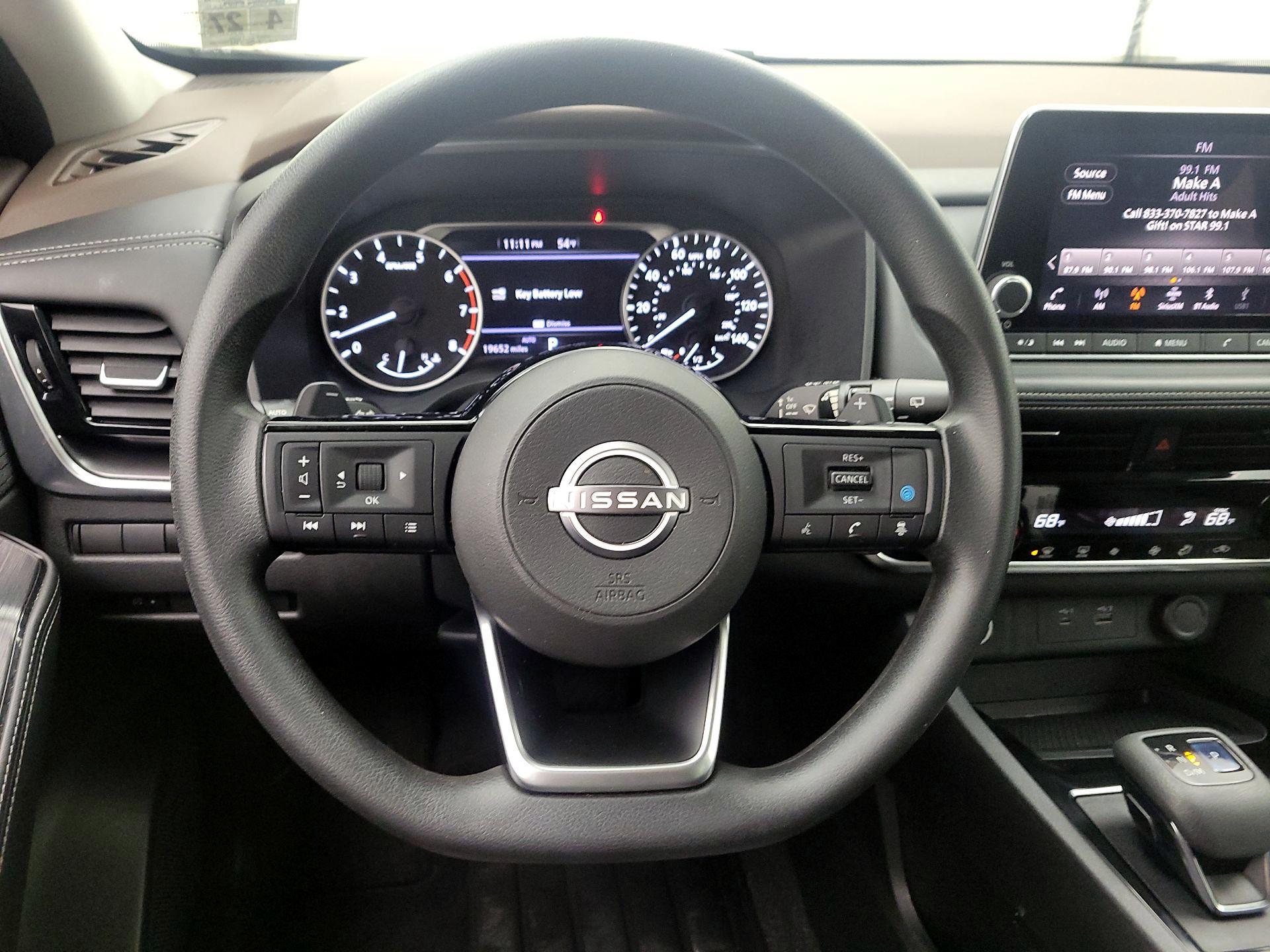 Thumbnail: 2022 Nissan Rogue - 10