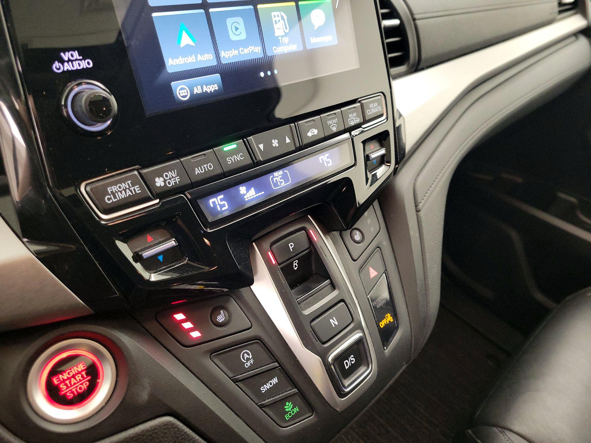 Thumbnail: 2023 Honda Odyssey - 16