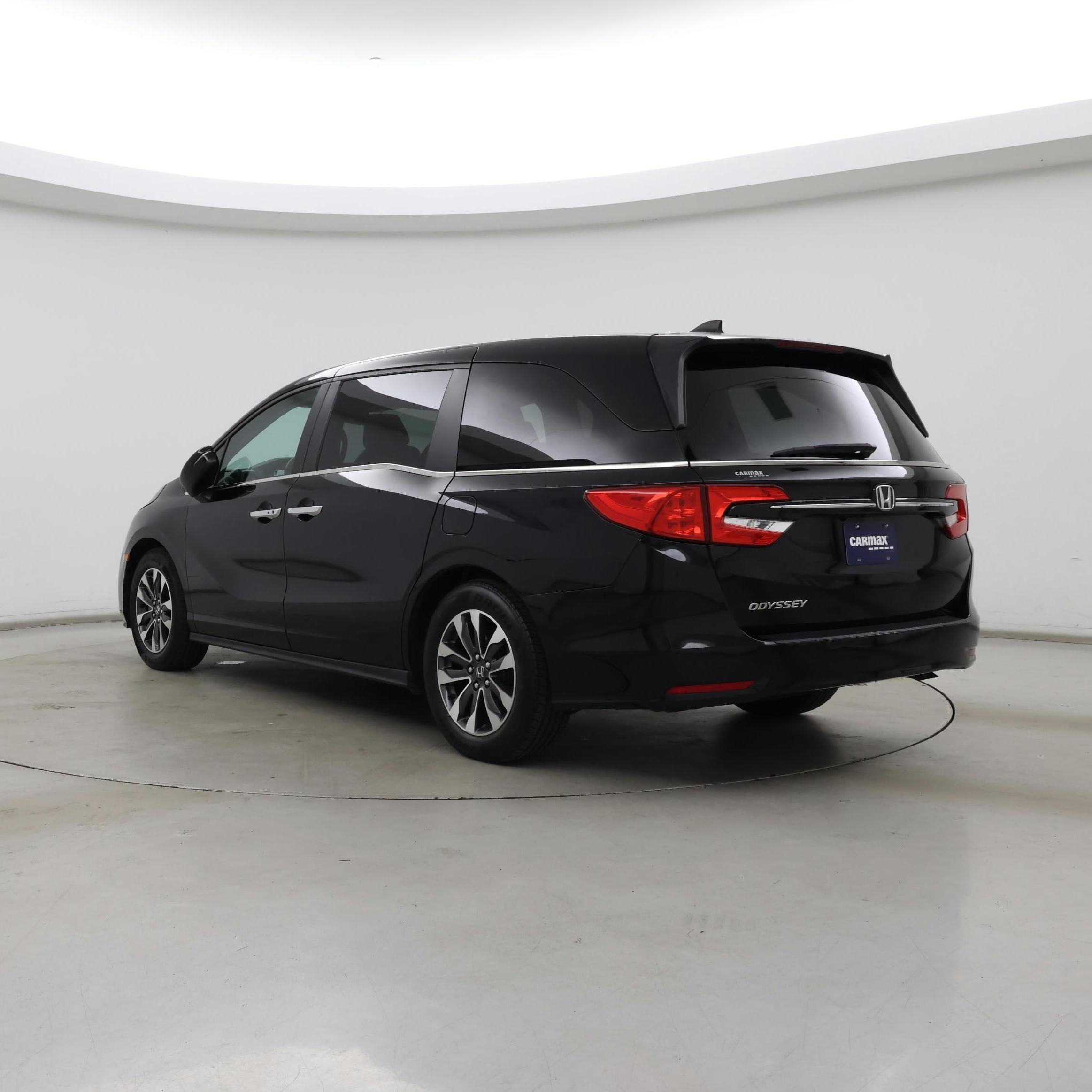 Thumbnail: 2023 Honda Odyssey - 2