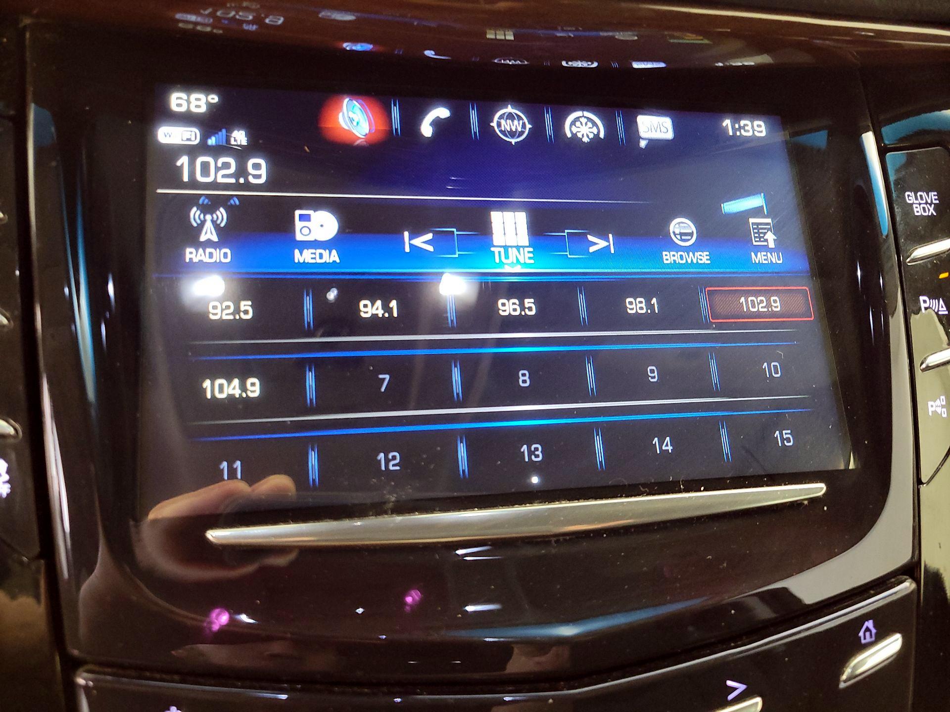 Thumbnail: 2019 Cadillac Escalade - 16