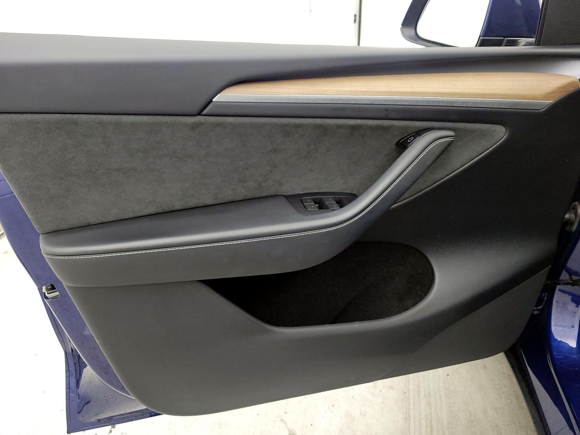Thumbnail: 2024 Tesla Model Y - 12