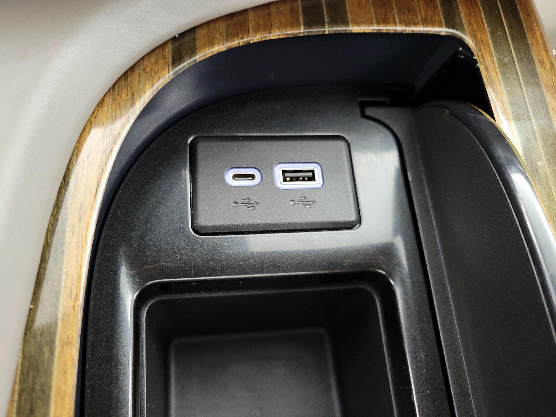 Thumbnail: 2023 Cadillac Escalade - 18