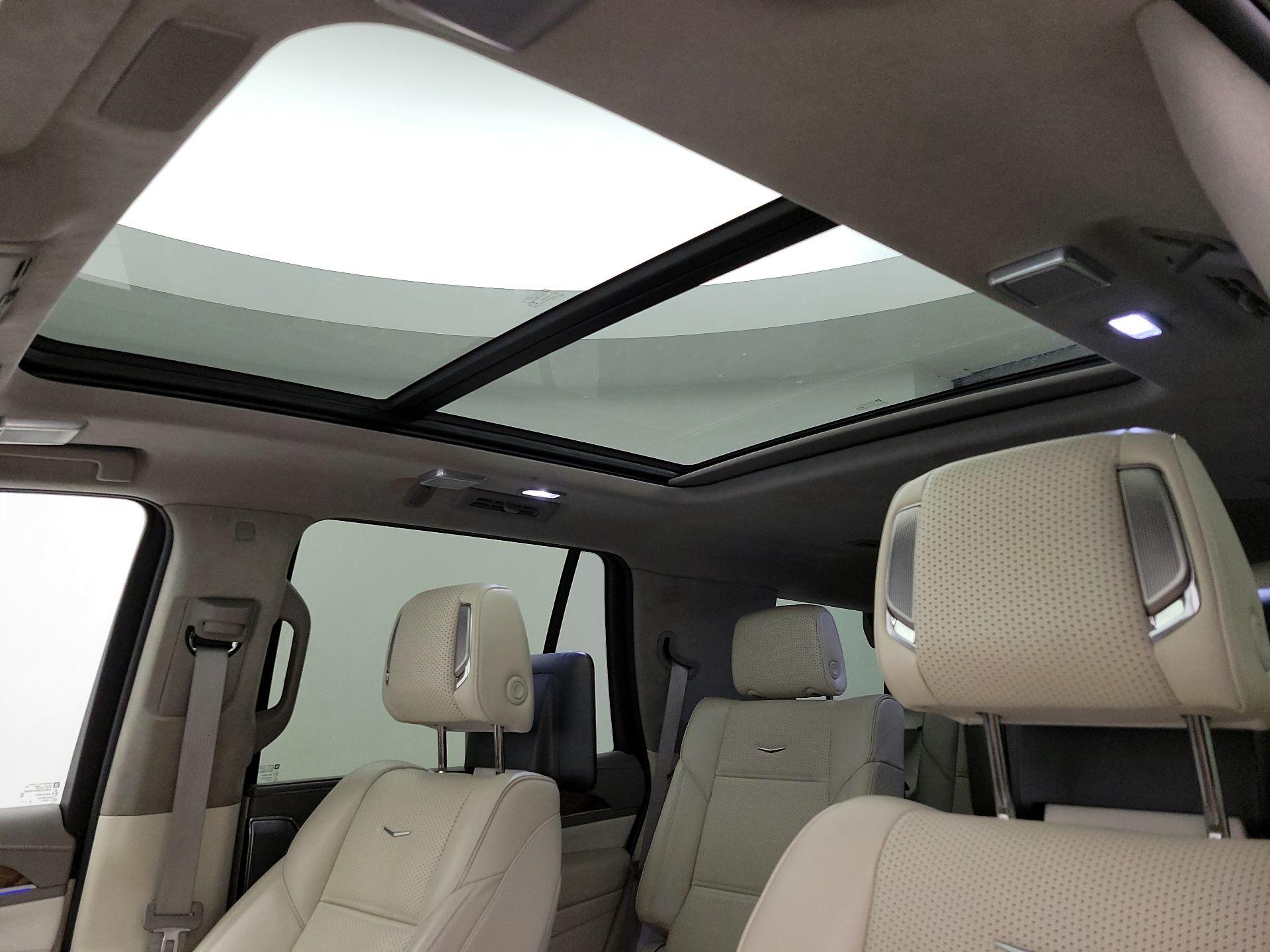 Thumbnail: 2023 Cadillac Escalade - 19