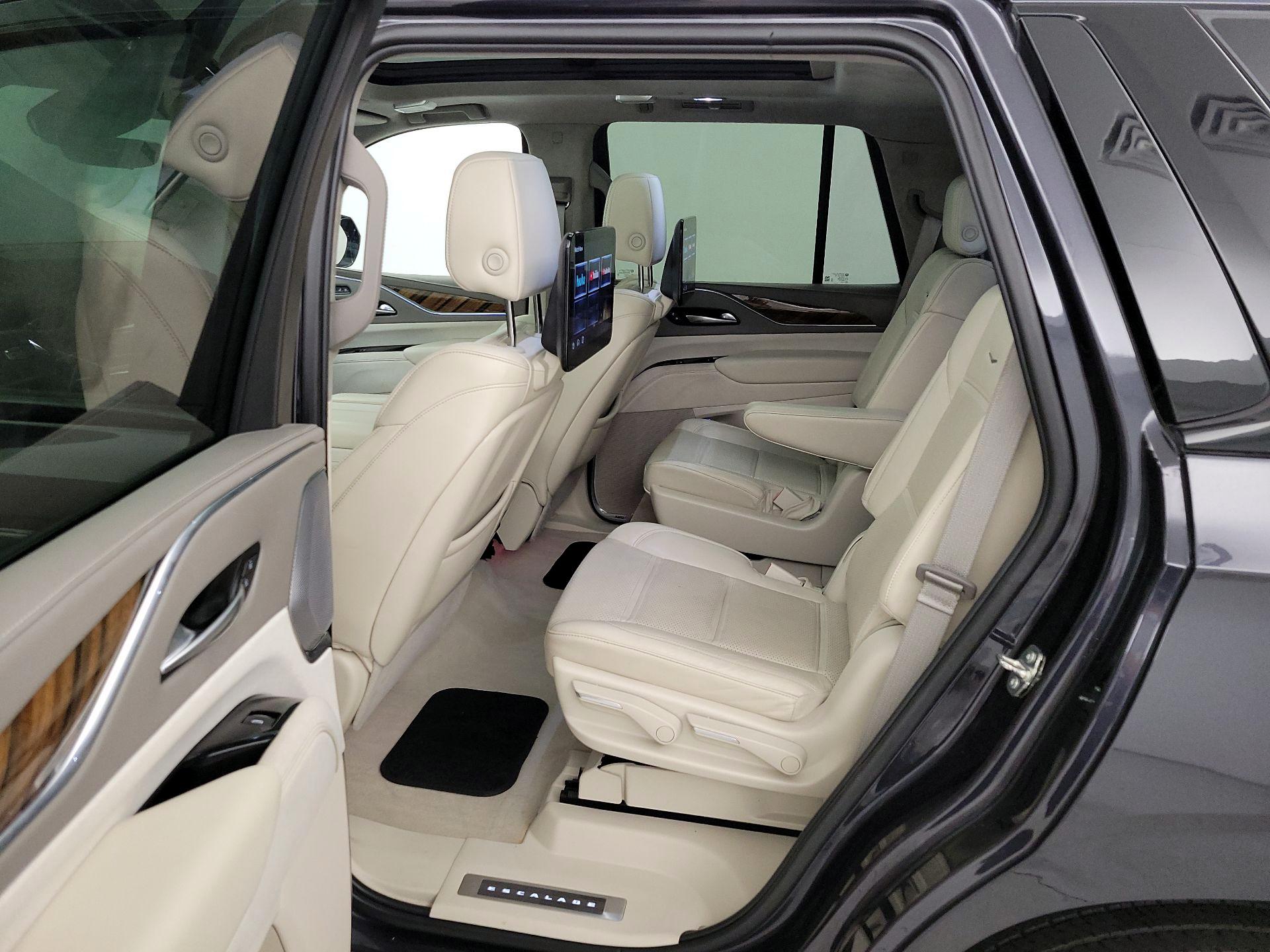 Thumbnail: 2023 Cadillac Escalade - 20