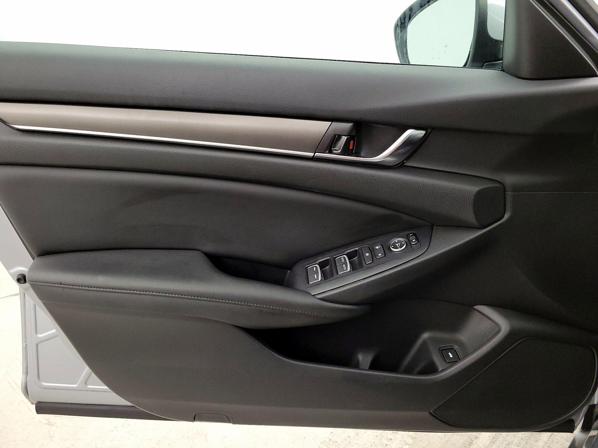 Thumbnail: 2019 Honda Accord - 12