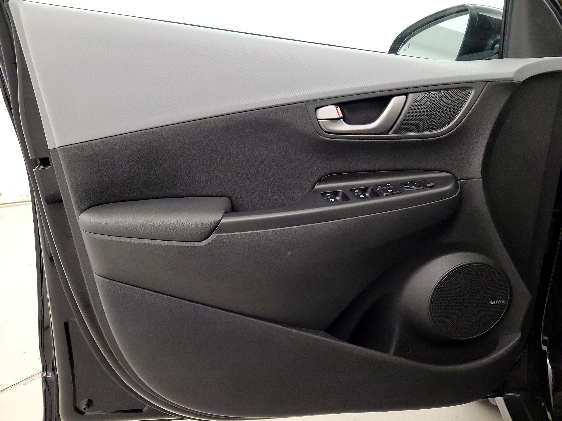 Thumbnail: 2020 Hyundai Kona - 12