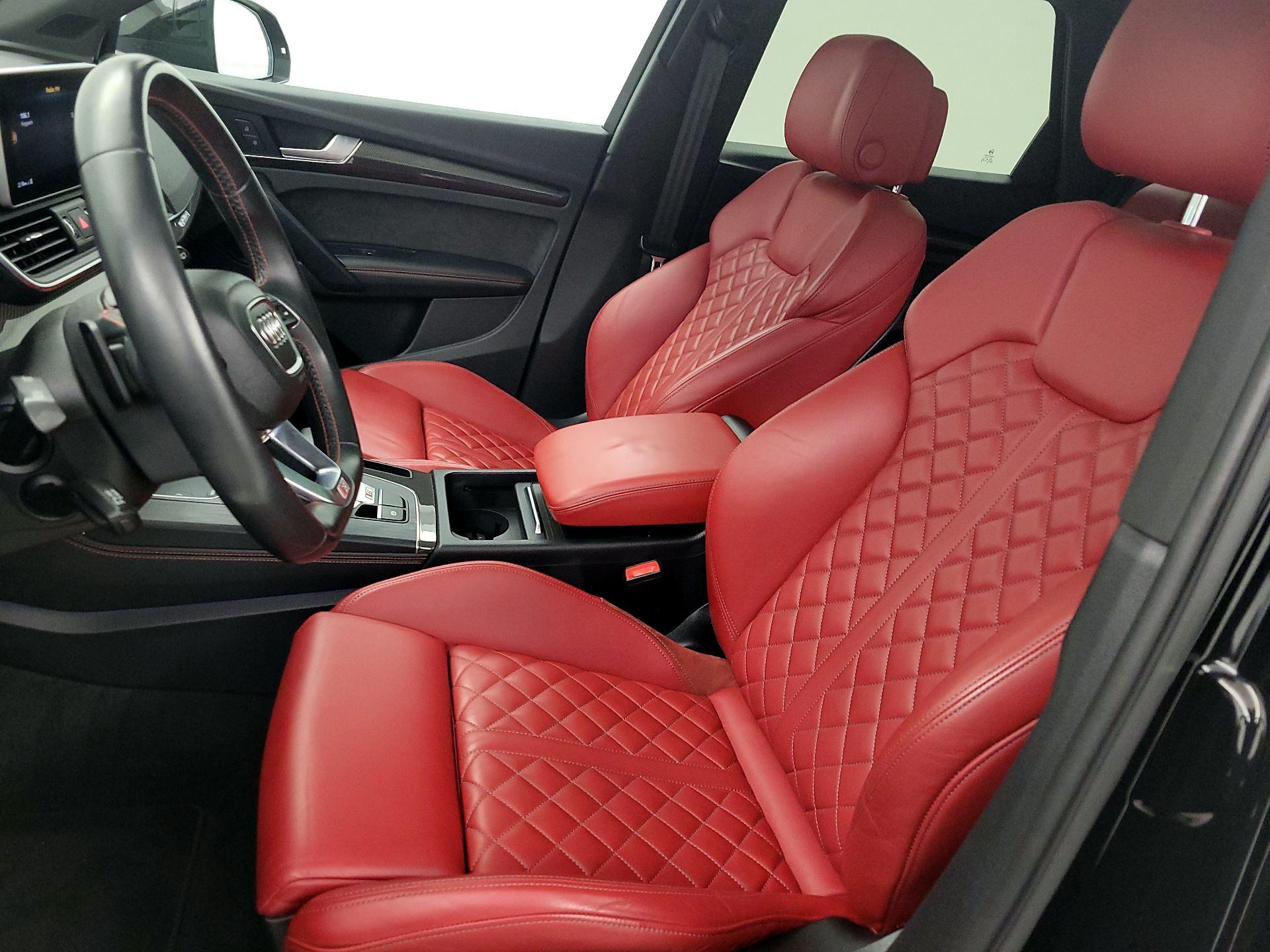 Thumbnail: 2020 Audi SQ5 - 11