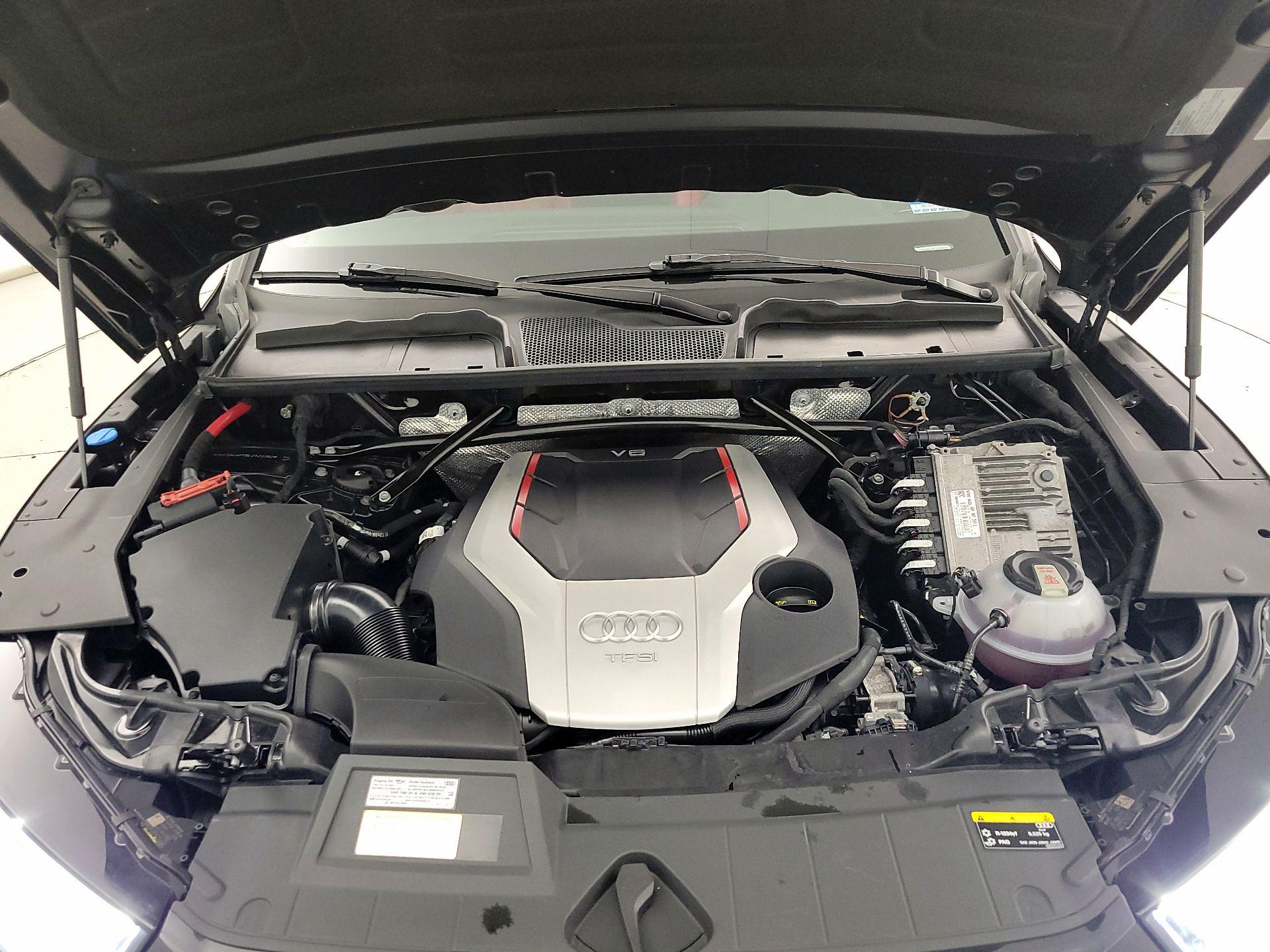 Thumbnail: 2020 Audi SQ5 - 20