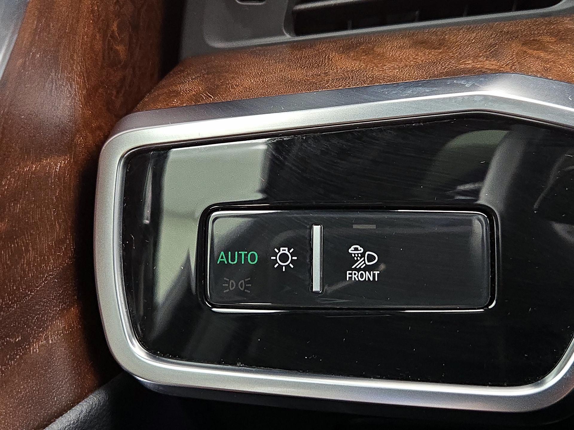 Thumbnail: 2019 Audi A6 - 13